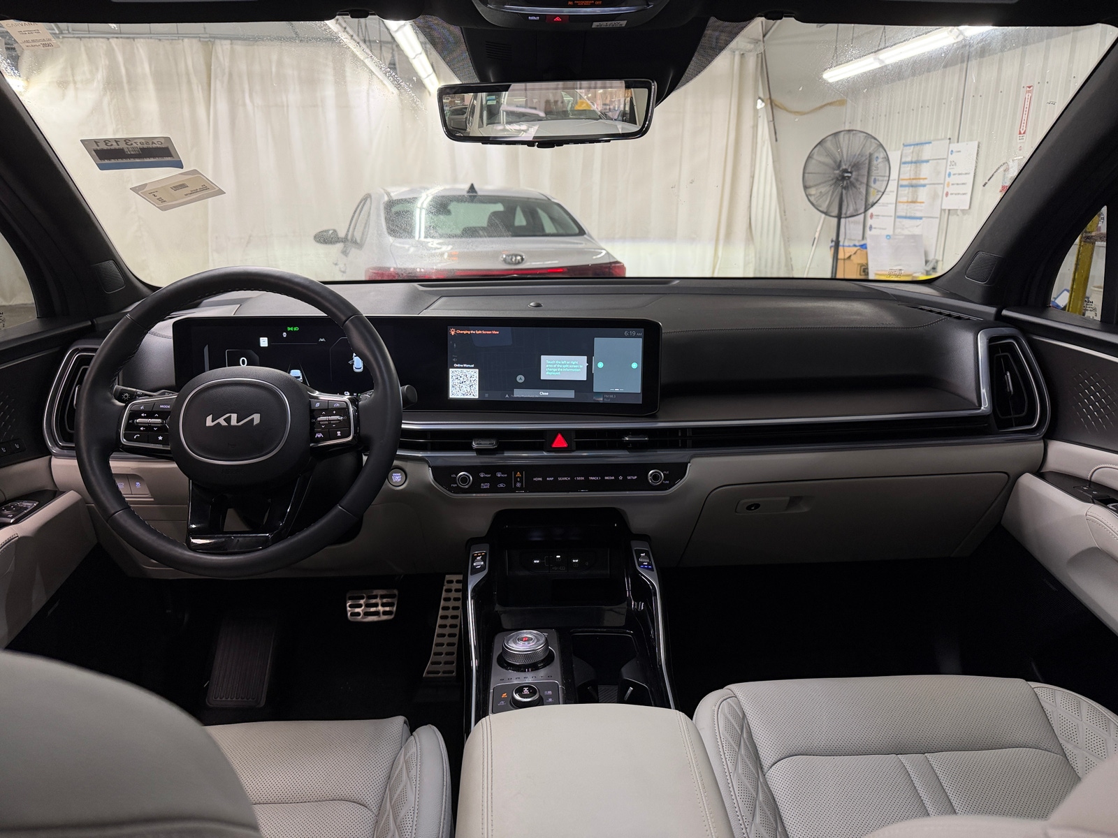 Thumbnail: 2025 Kia Sorento - 2