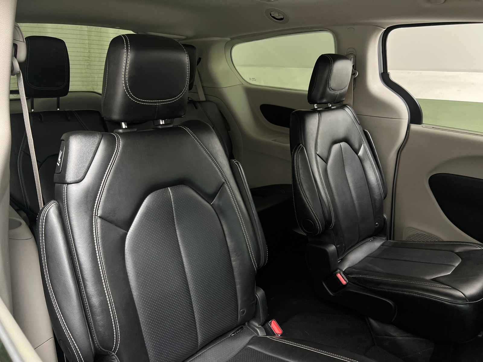 Thumbnail: 2024 Chrysler Pacifica - 5