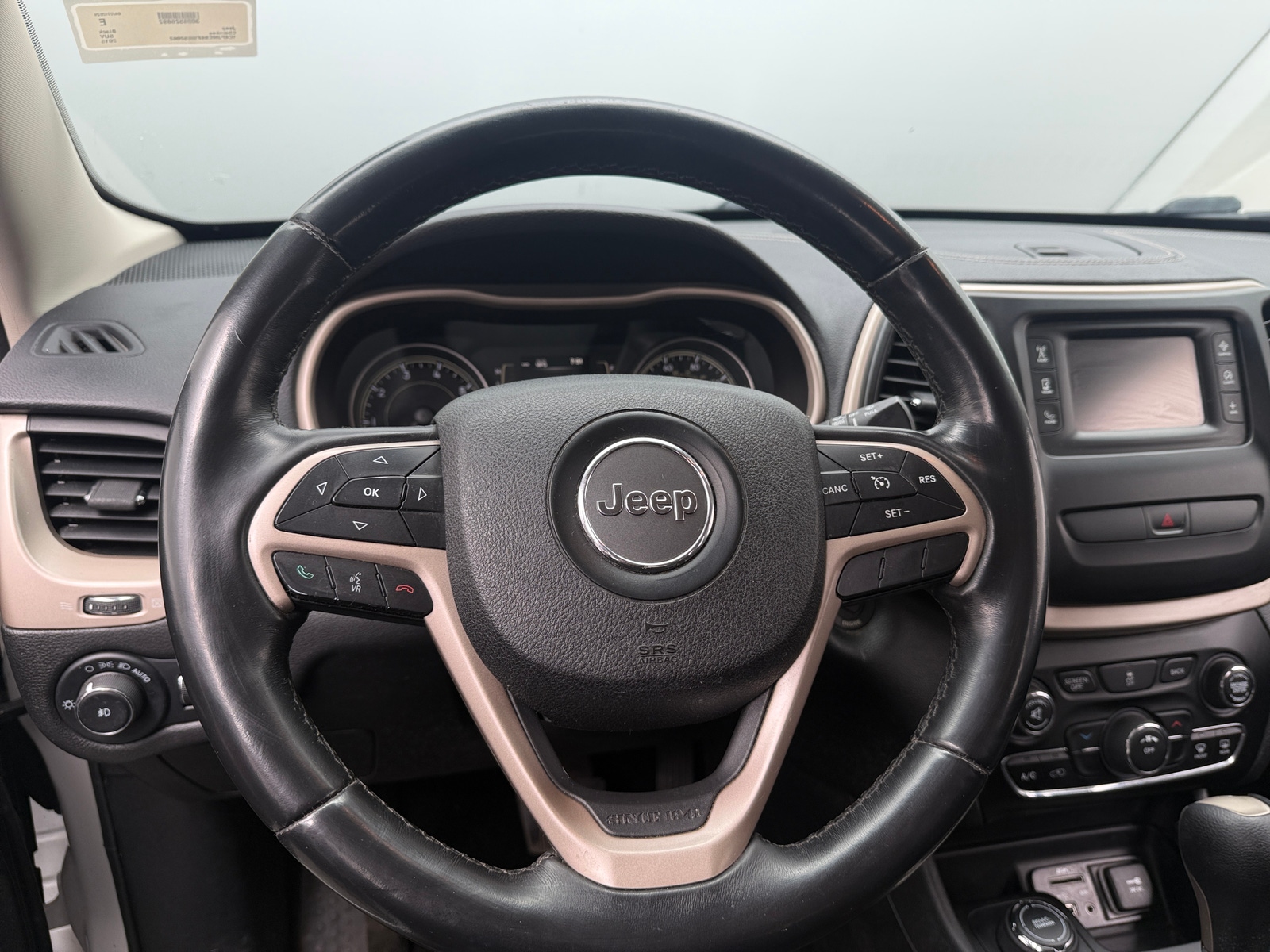 Thumbnail: 2015 Jeep Cherokee - 5