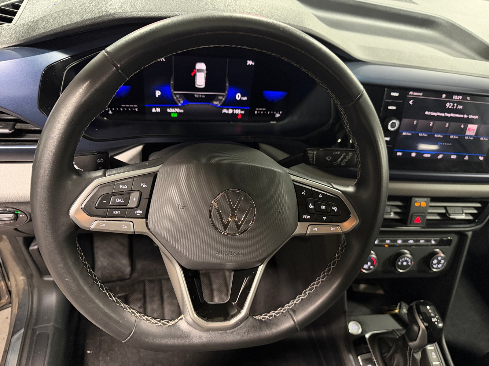 Thumbnail: 2022 Volkswagen Taos - 5