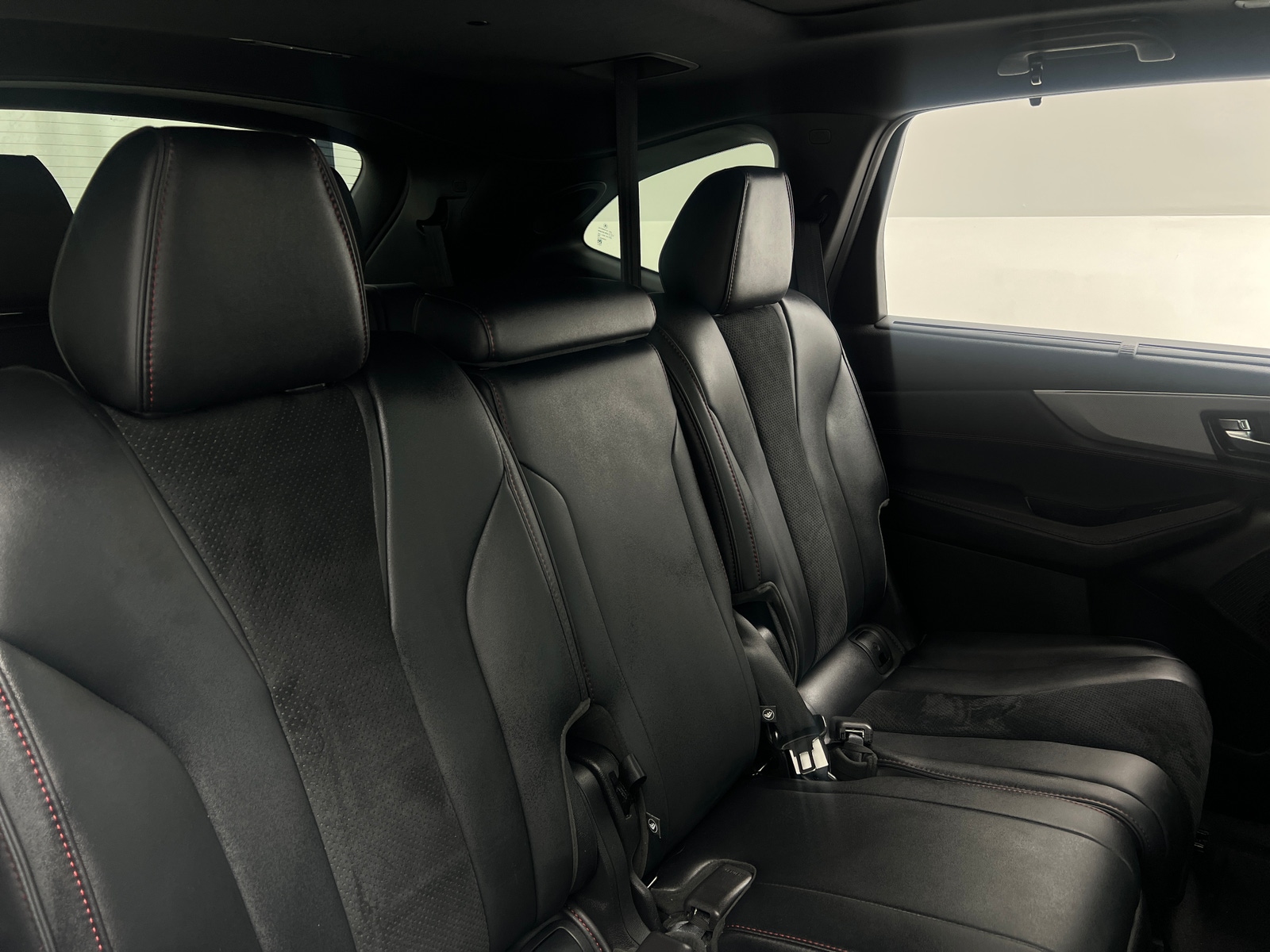 Thumbnail: 2023 Acura MDX - 6