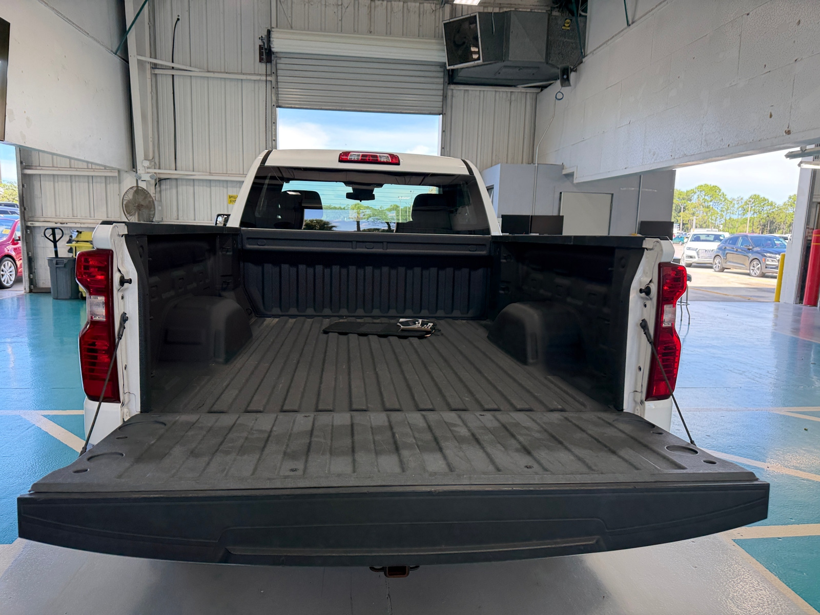 Thumbnail: 2024 Chevrolet Silverado 1500 - 6