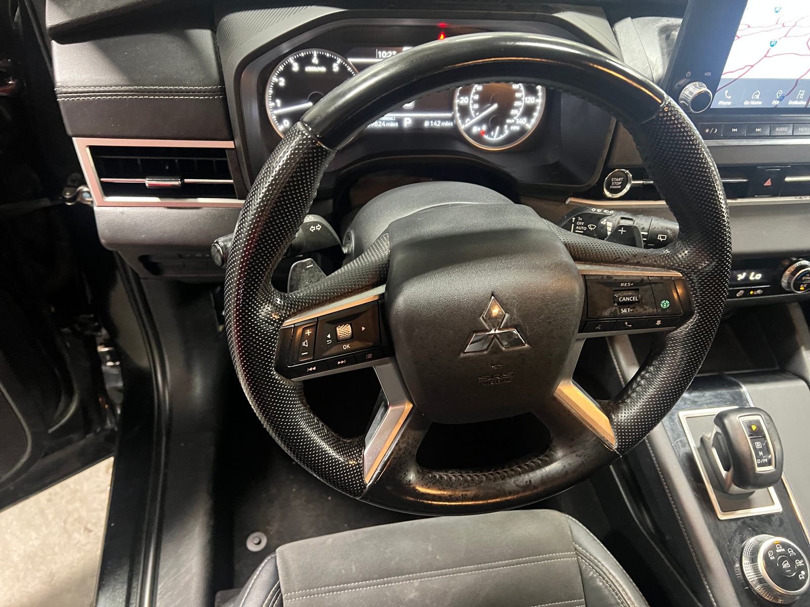 Thumbnail: 2022 Mitsubishi Outlander - 4