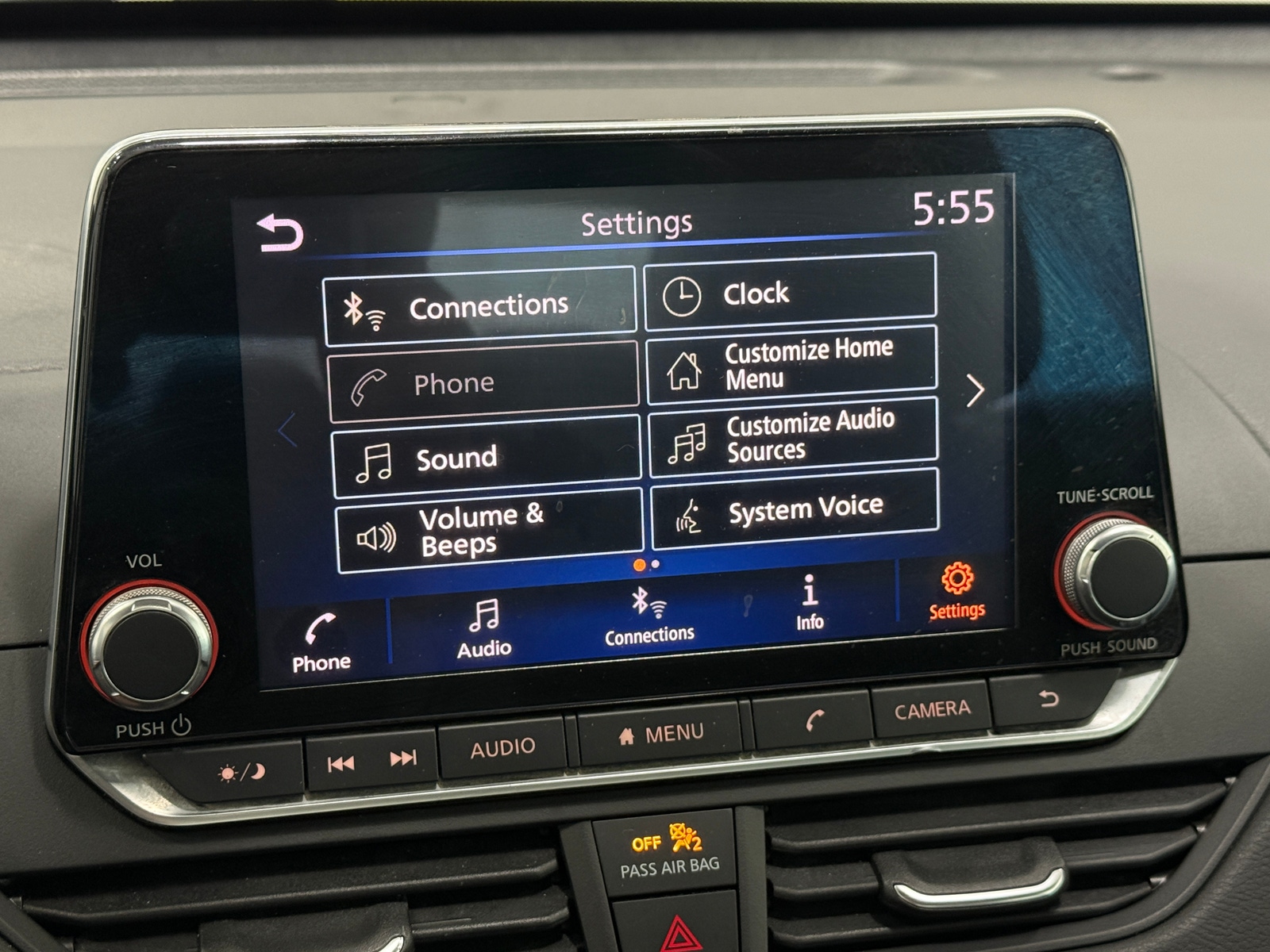 Thumbnail: 2019 Nissan Altima - 4