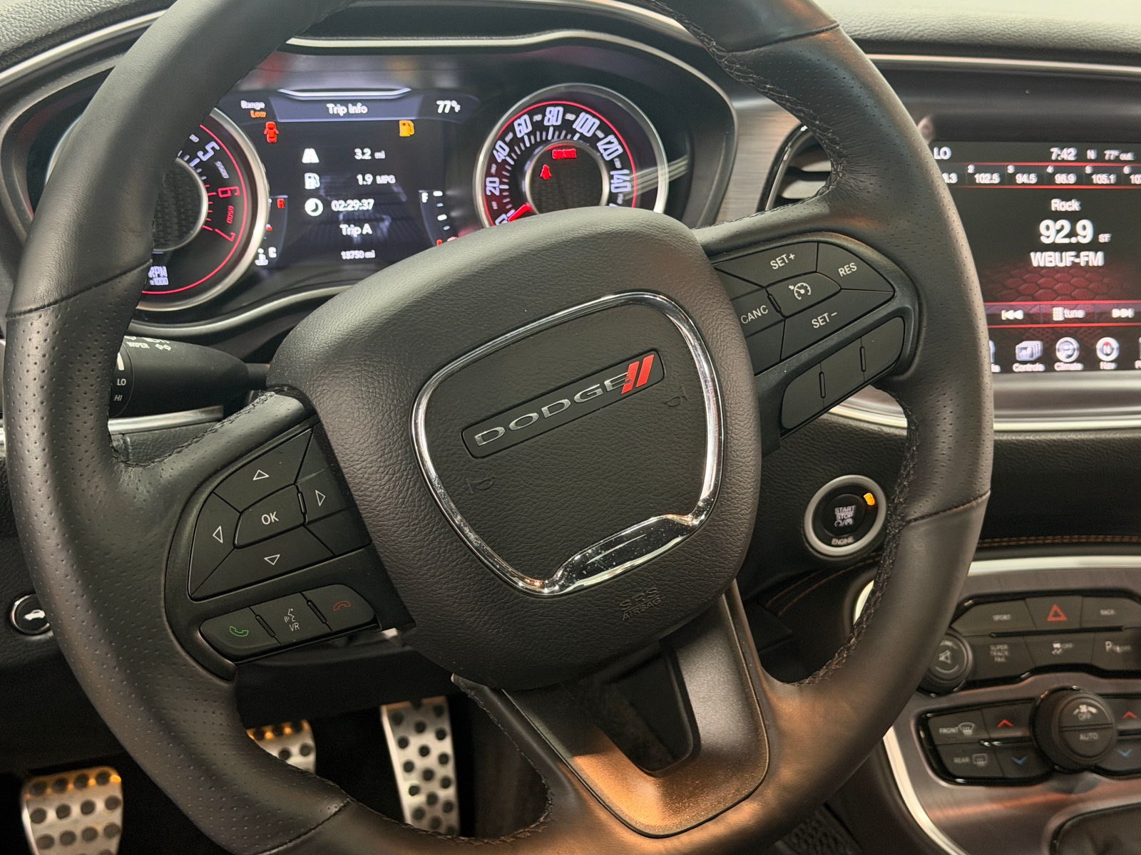 Thumbnail: 2015 Dodge Challenger - 3