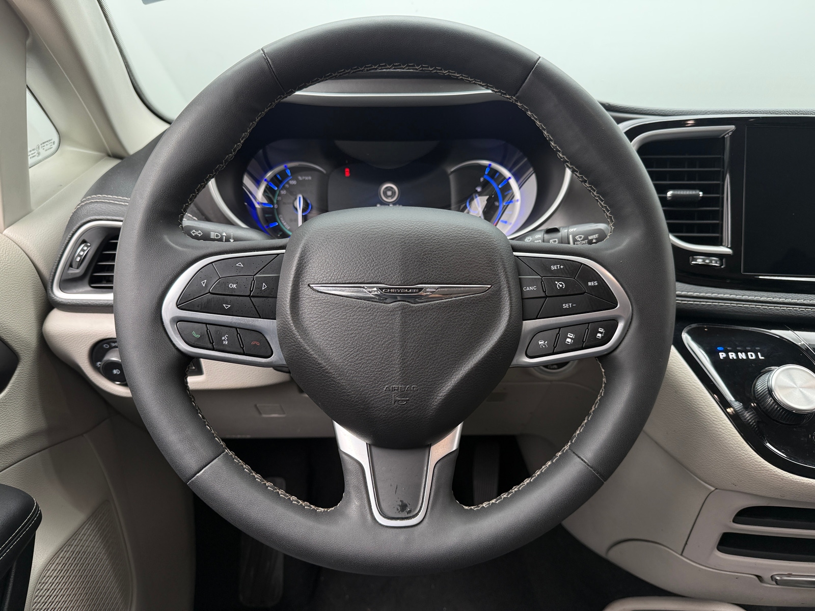 Thumbnail: 2024 Chrysler Pacifica - 4
