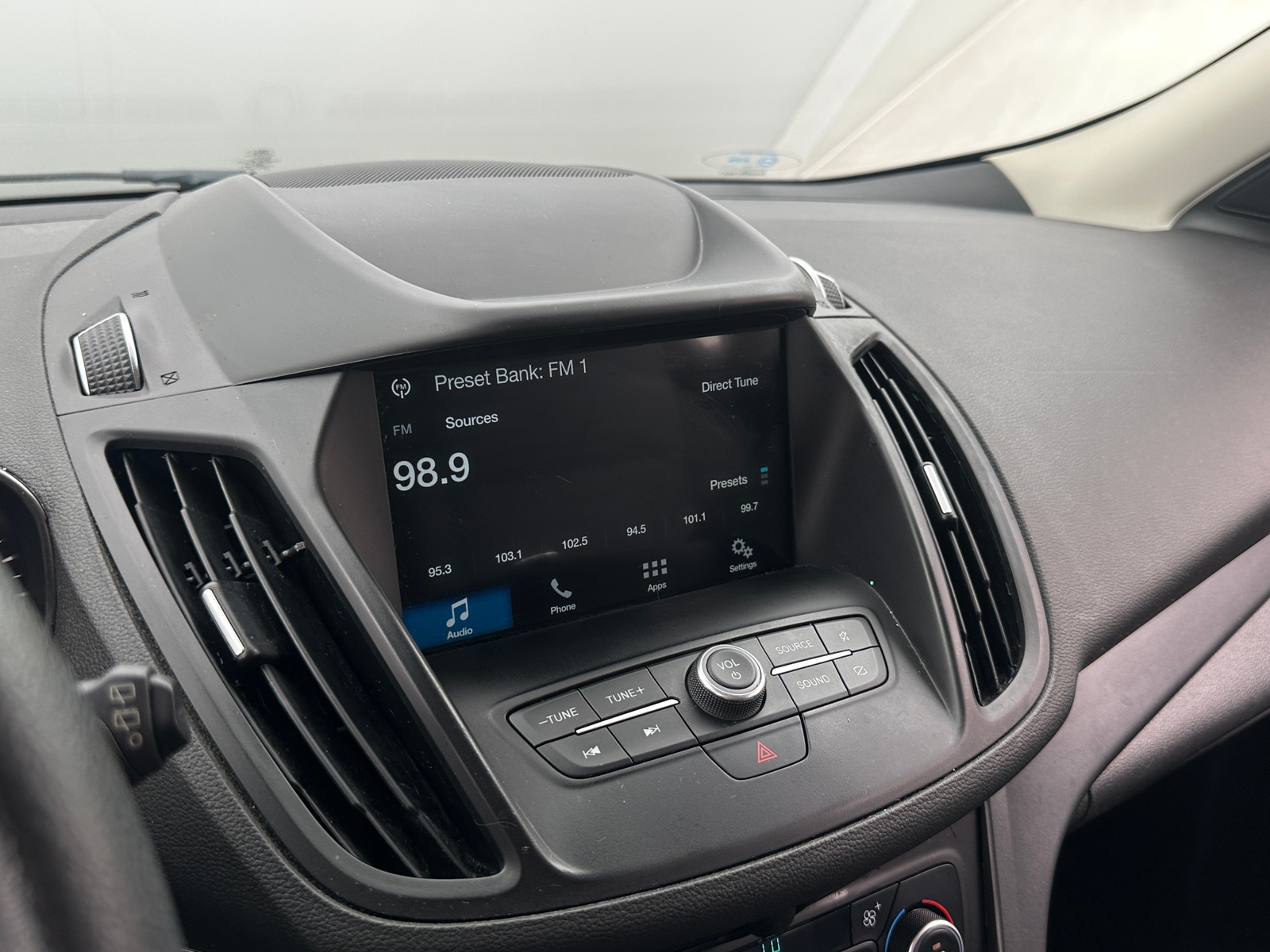 Thumbnail: 2019 Ford Escape - 4