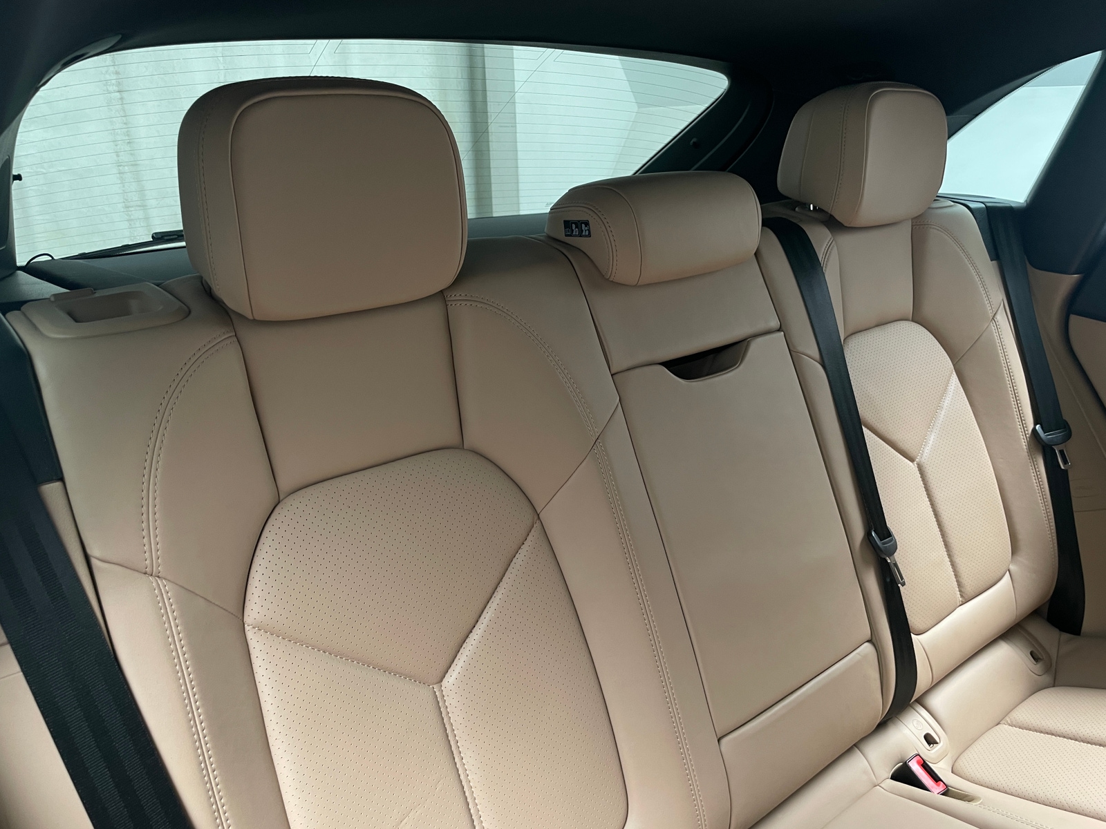 Thumbnail: 2021 Porsche Macan - 5