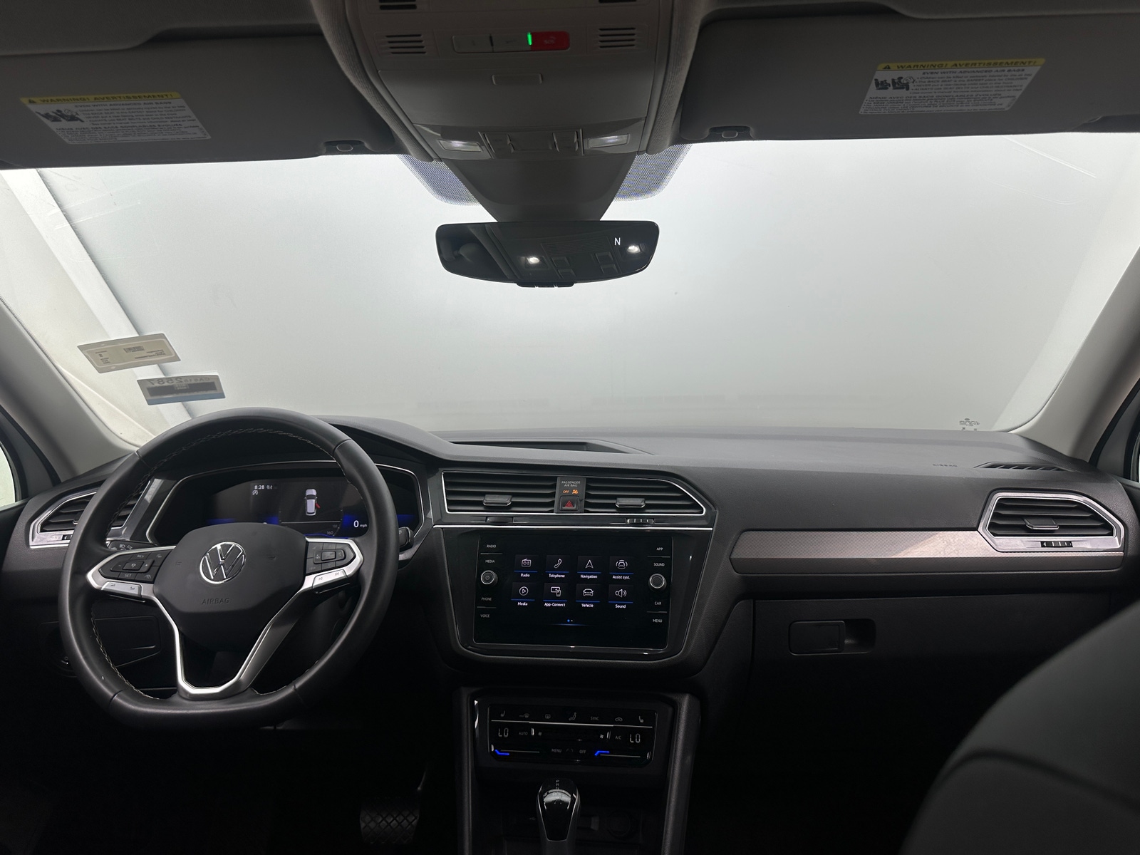 Thumbnail: 2023 Volkswagen Tiguan - 2