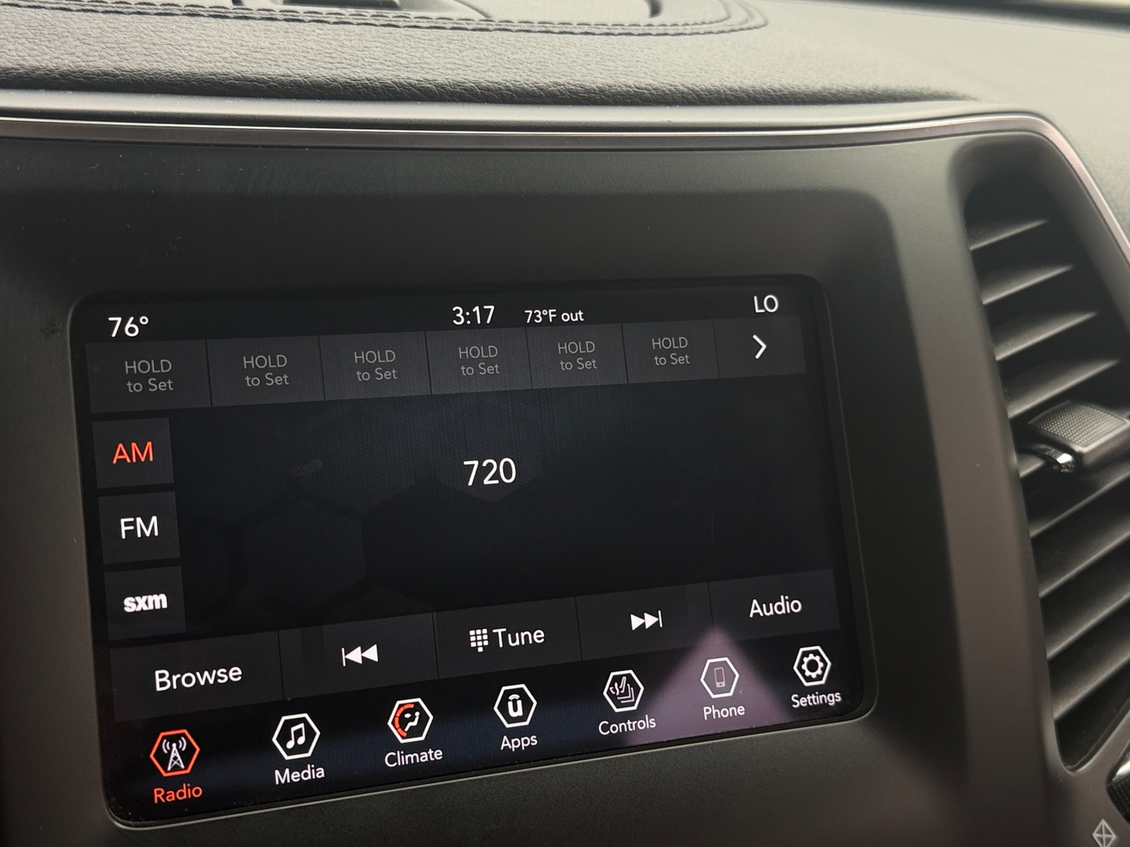 Thumbnail: 2019 Jeep Cherokee - 4