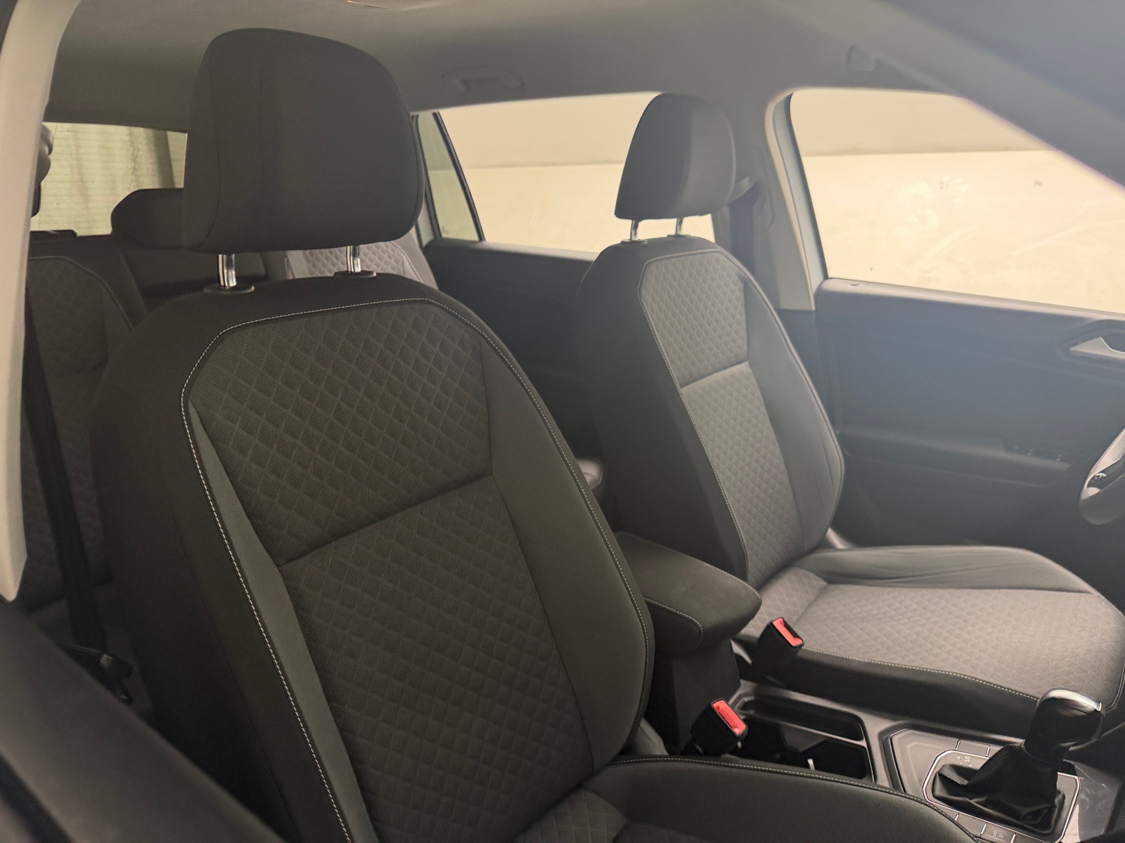 Thumbnail: 2021 Volkswagen Tiguan - 2
