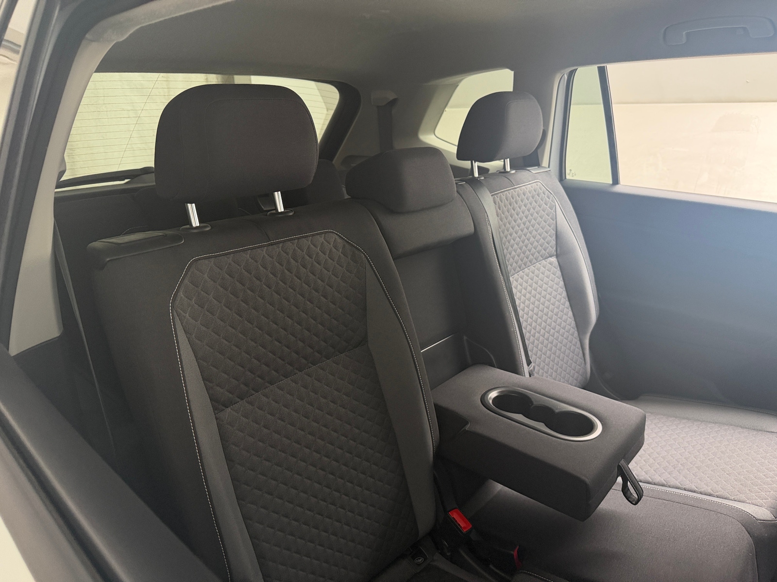 Thumbnail: 2021 Volkswagen Tiguan - 6