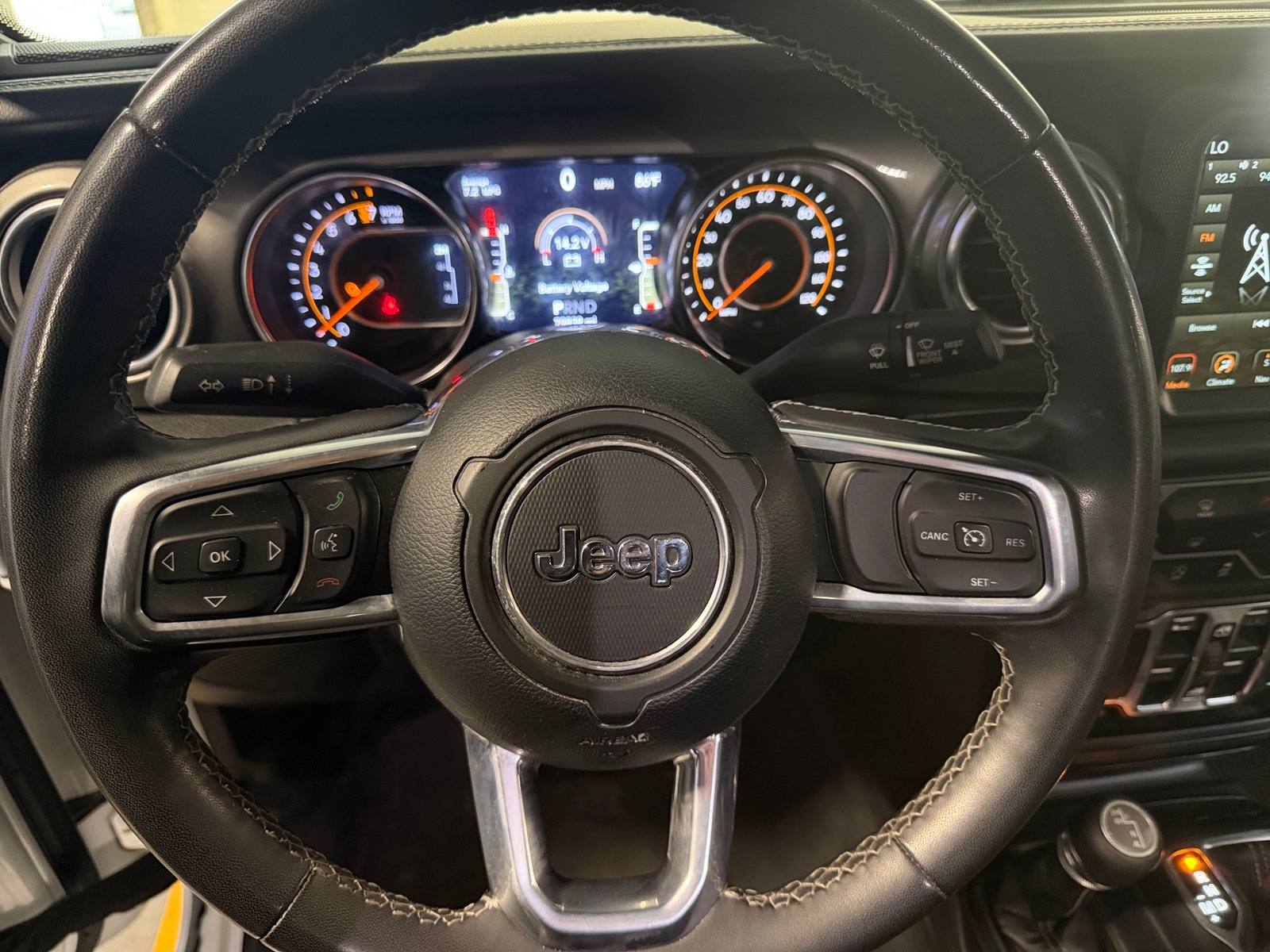 Thumbnail: 2023 Jeep Gladiator - 5