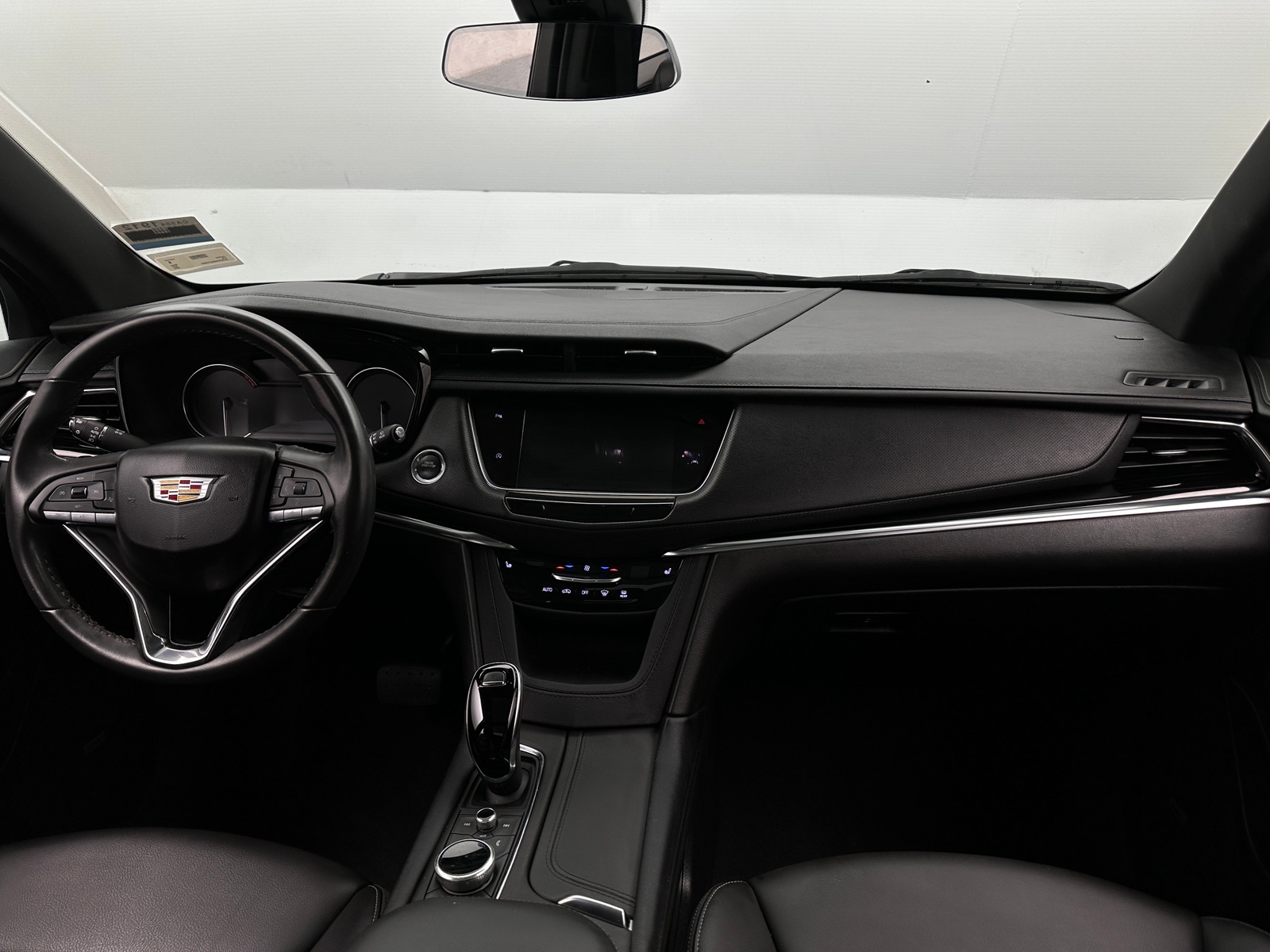 Thumbnail: 2024 Cadillac XT6 - 2