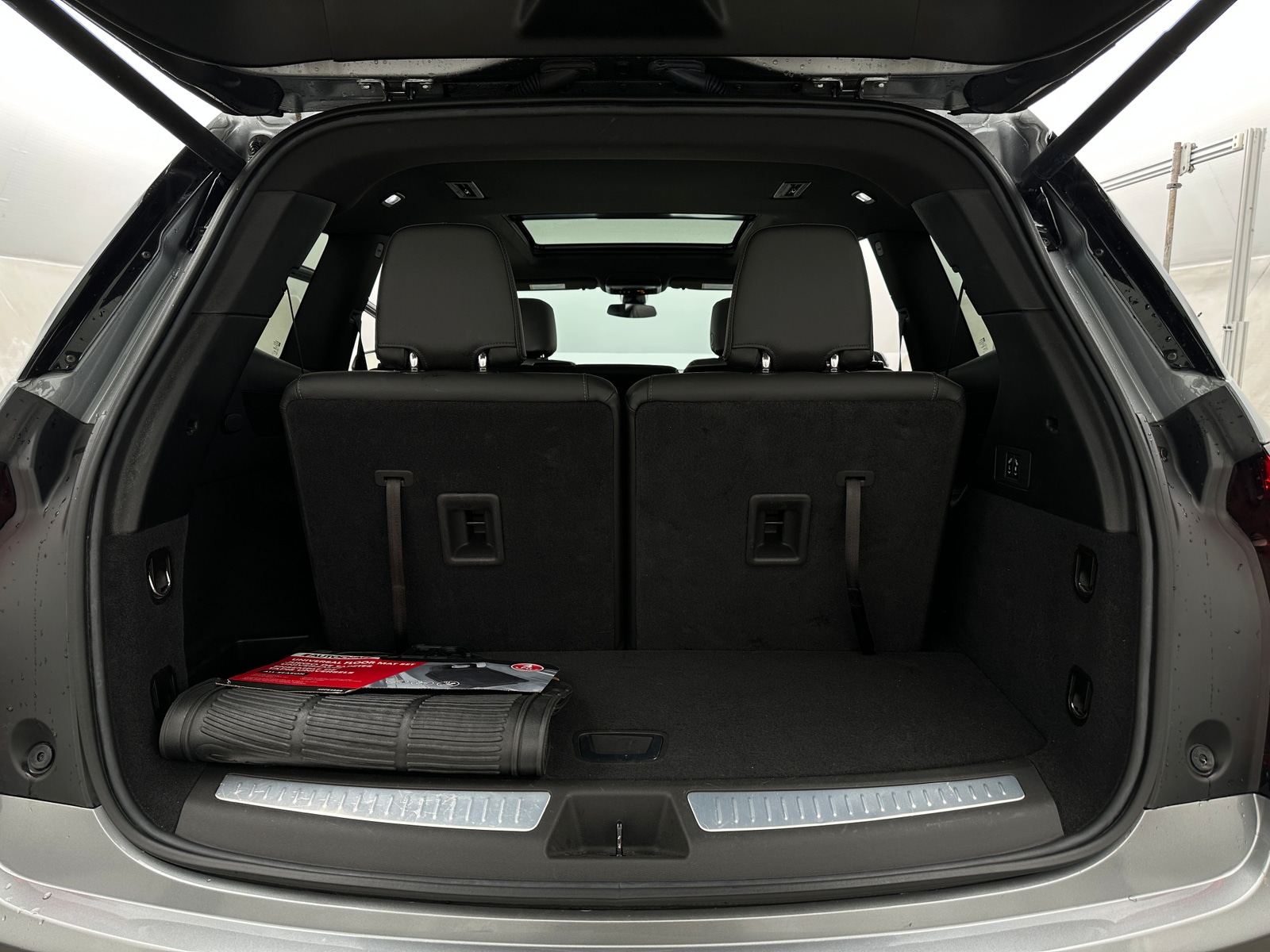 Thumbnail: 2024 Cadillac XT6 - 6