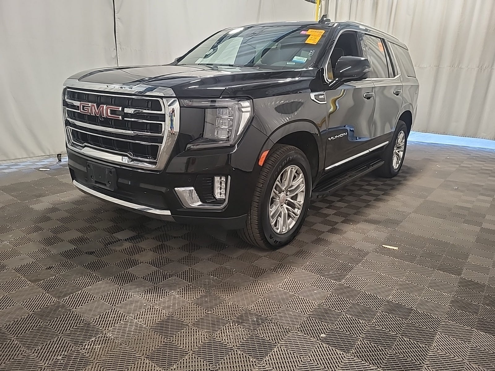2024 GMC Yukon SLT