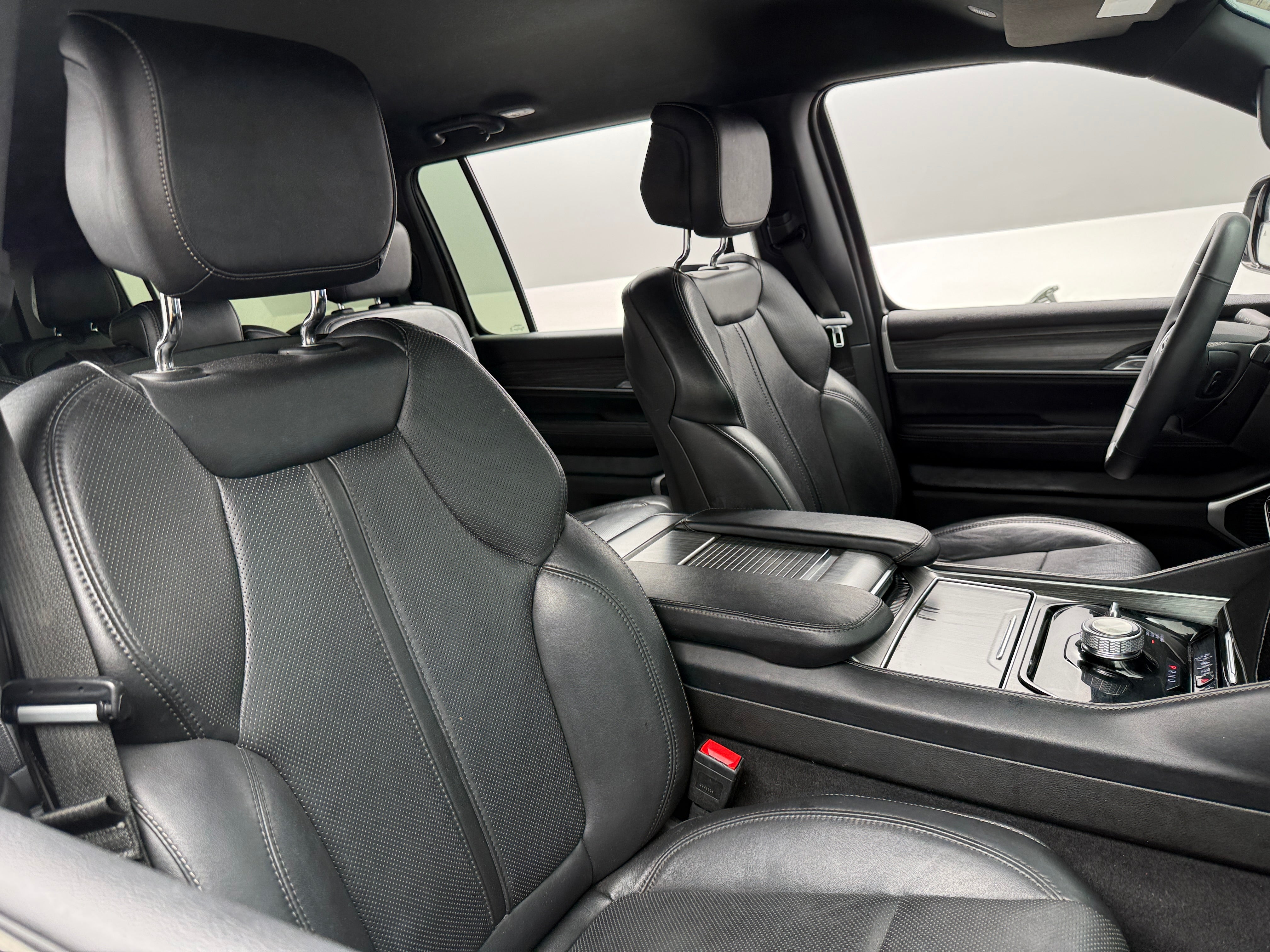 2023 Jeep Wagoneer L