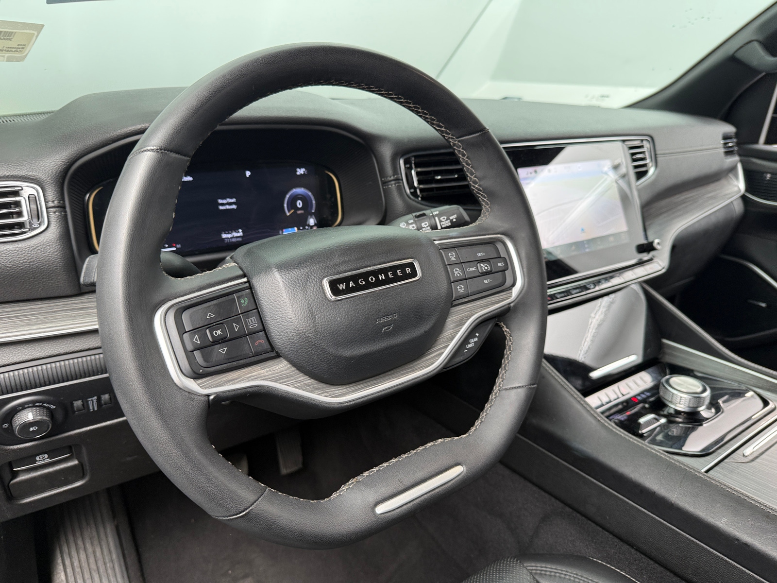 Thumbnail: 2023 Jeep Wagoneer - 4