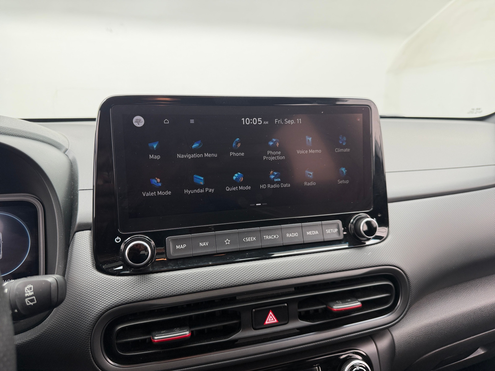 Thumbnail: 2023 Hyundai Kona - 4