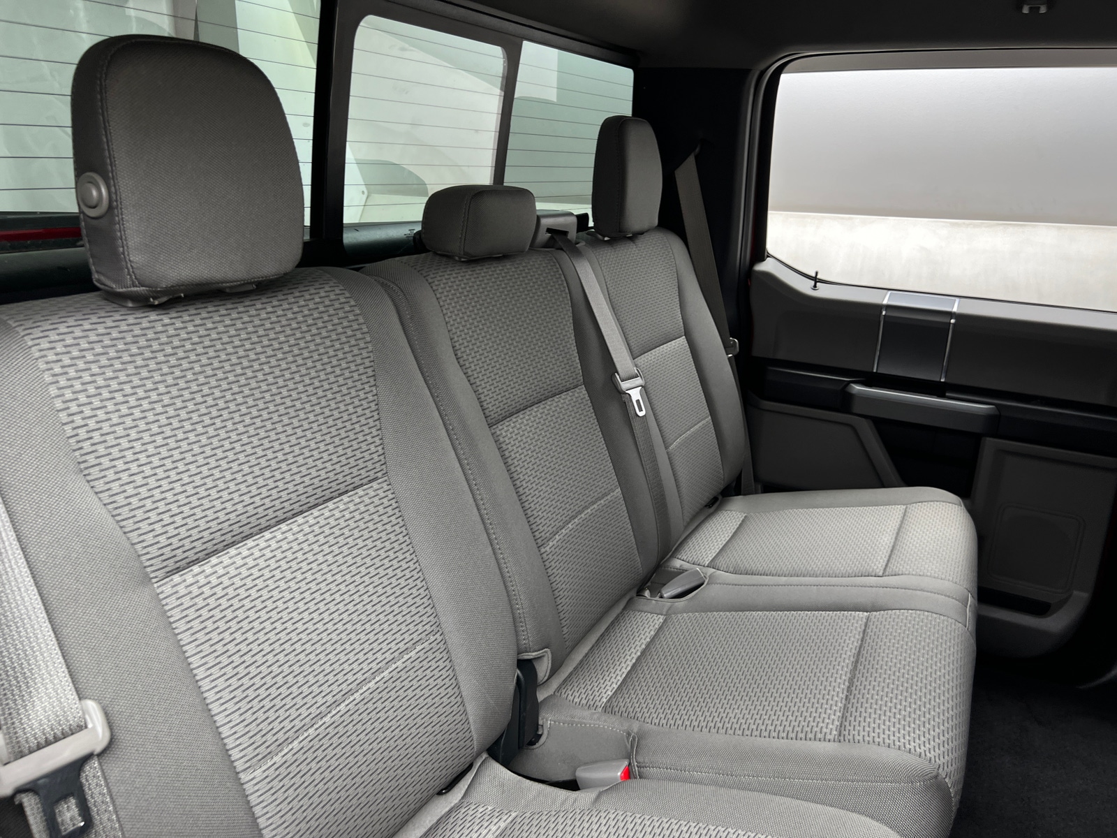 Thumbnail: 2015 Ford Econoline - 6