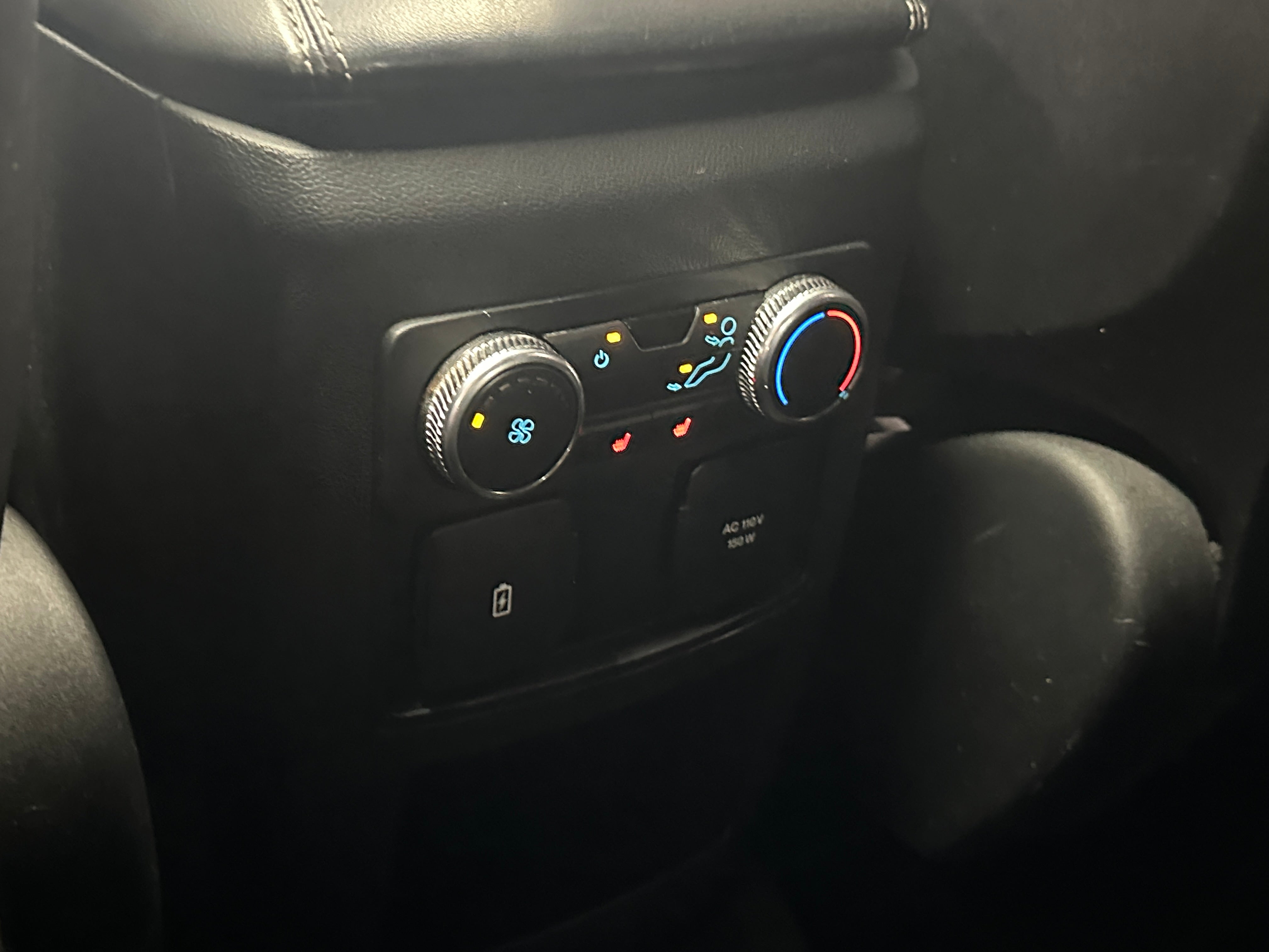 2020 Ford Explorer Limited - Photo 3
