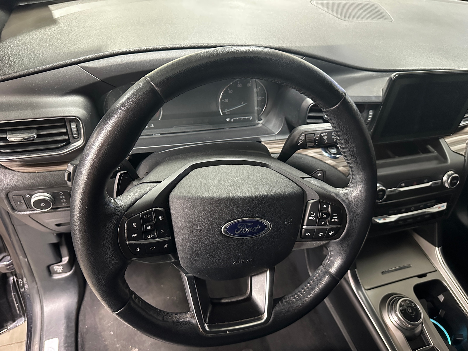 Thumbnail: 2020 Ford Explorer - 4