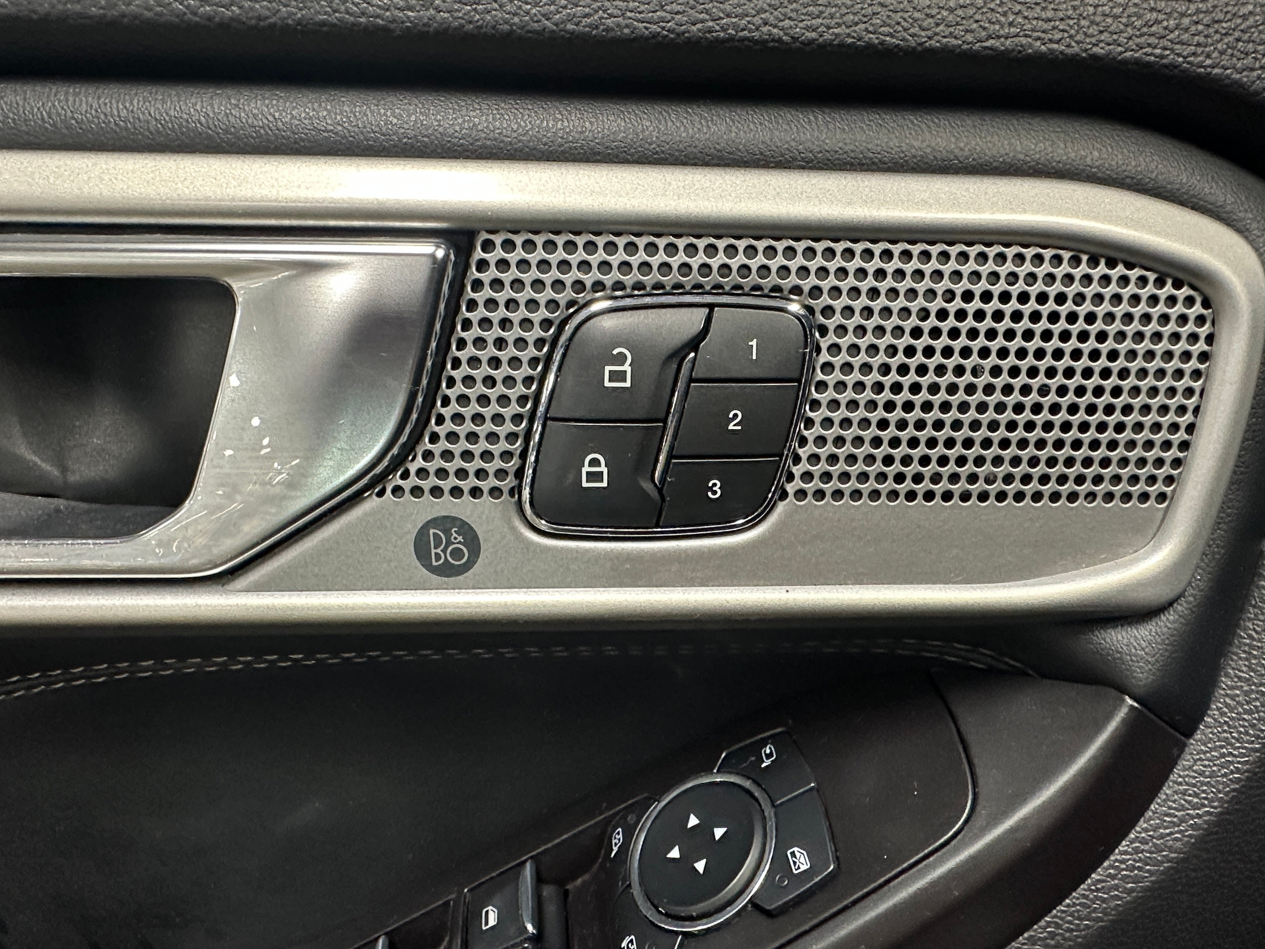 2020 Ford Explorer Limited - Photo 13