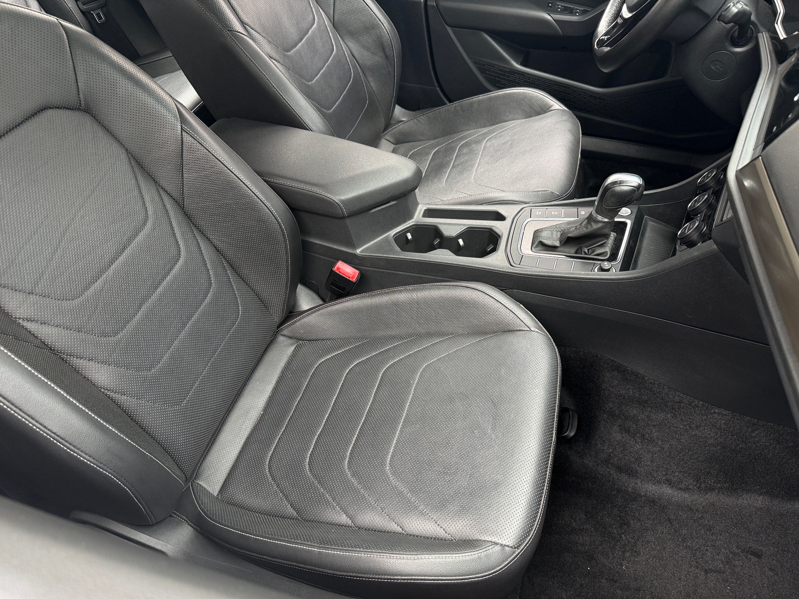 Thumbnail: 2019 Volkswagen Jetta - 2