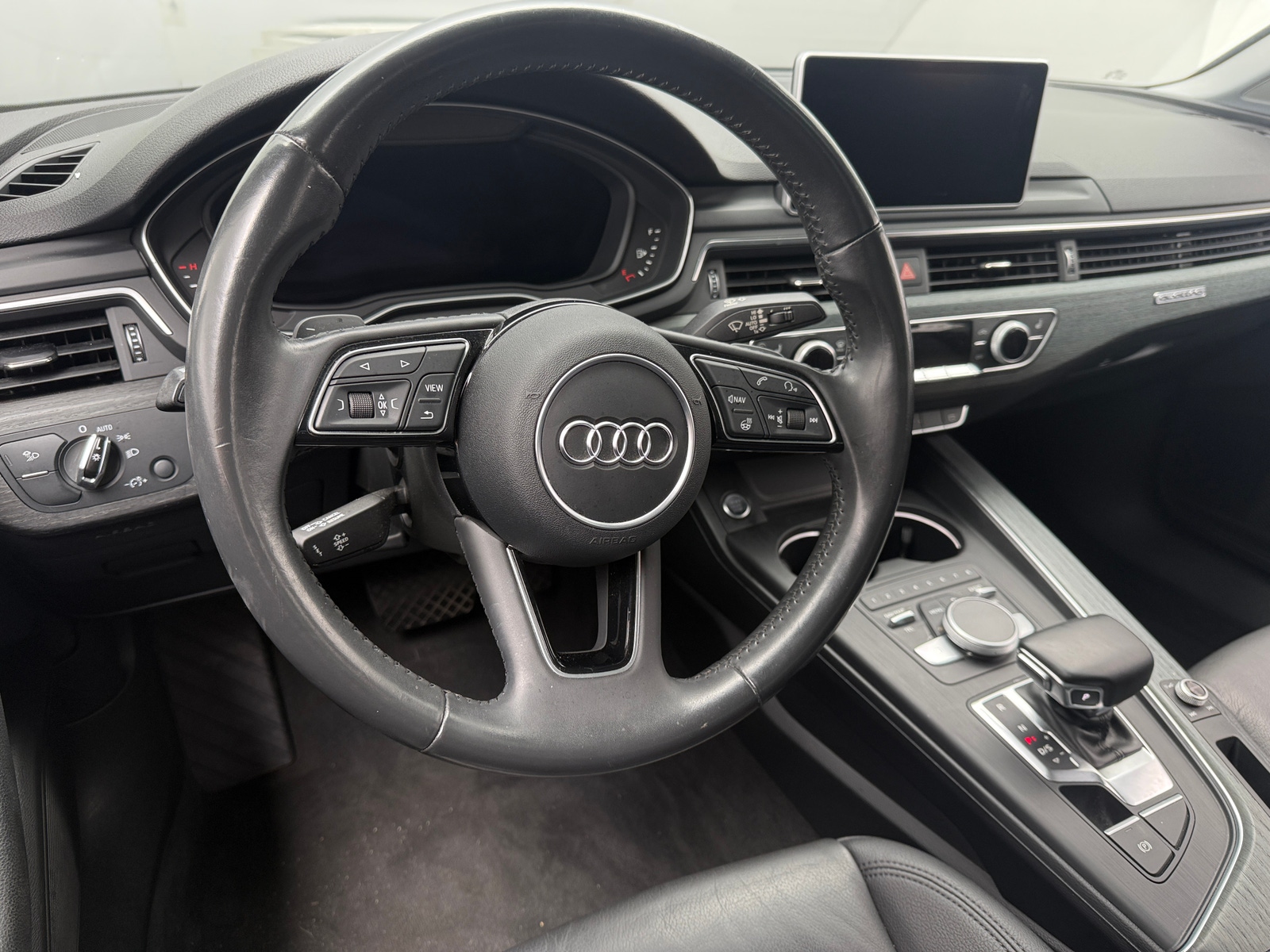 Thumbnail: 2018 Audi A4 - 4