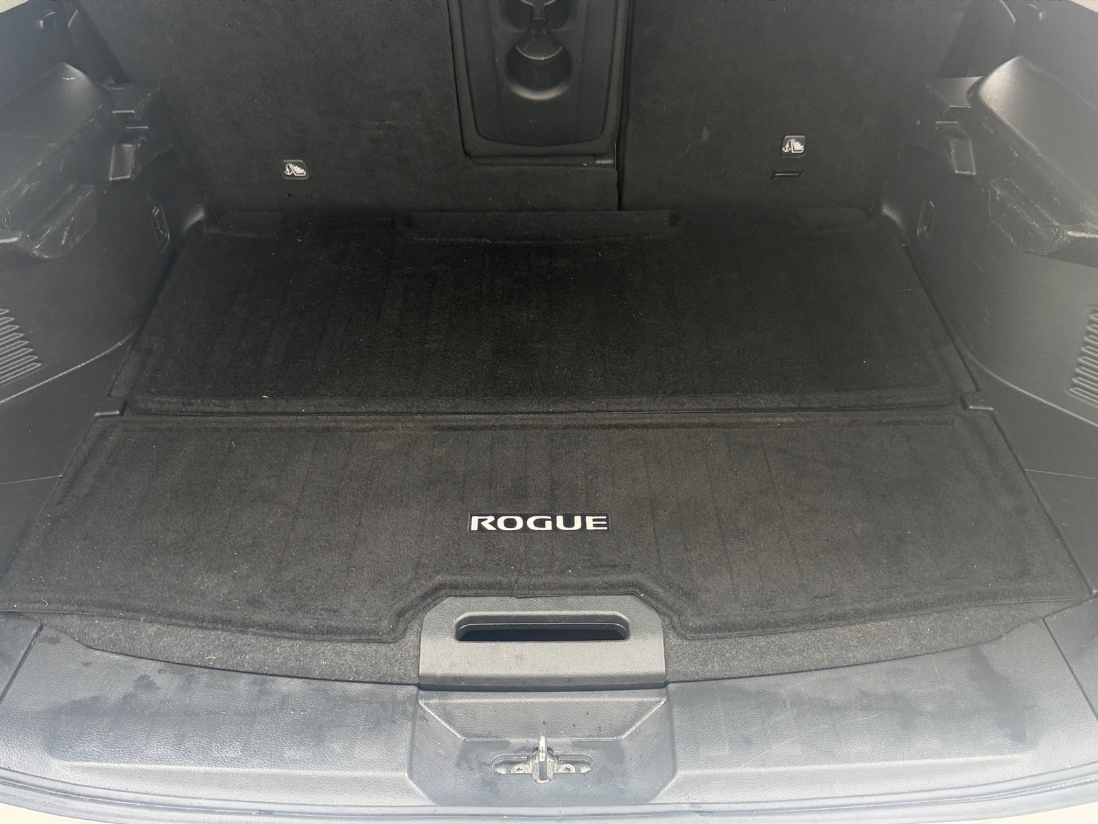 Thumbnail: 2015 Nissan Rogue - 7