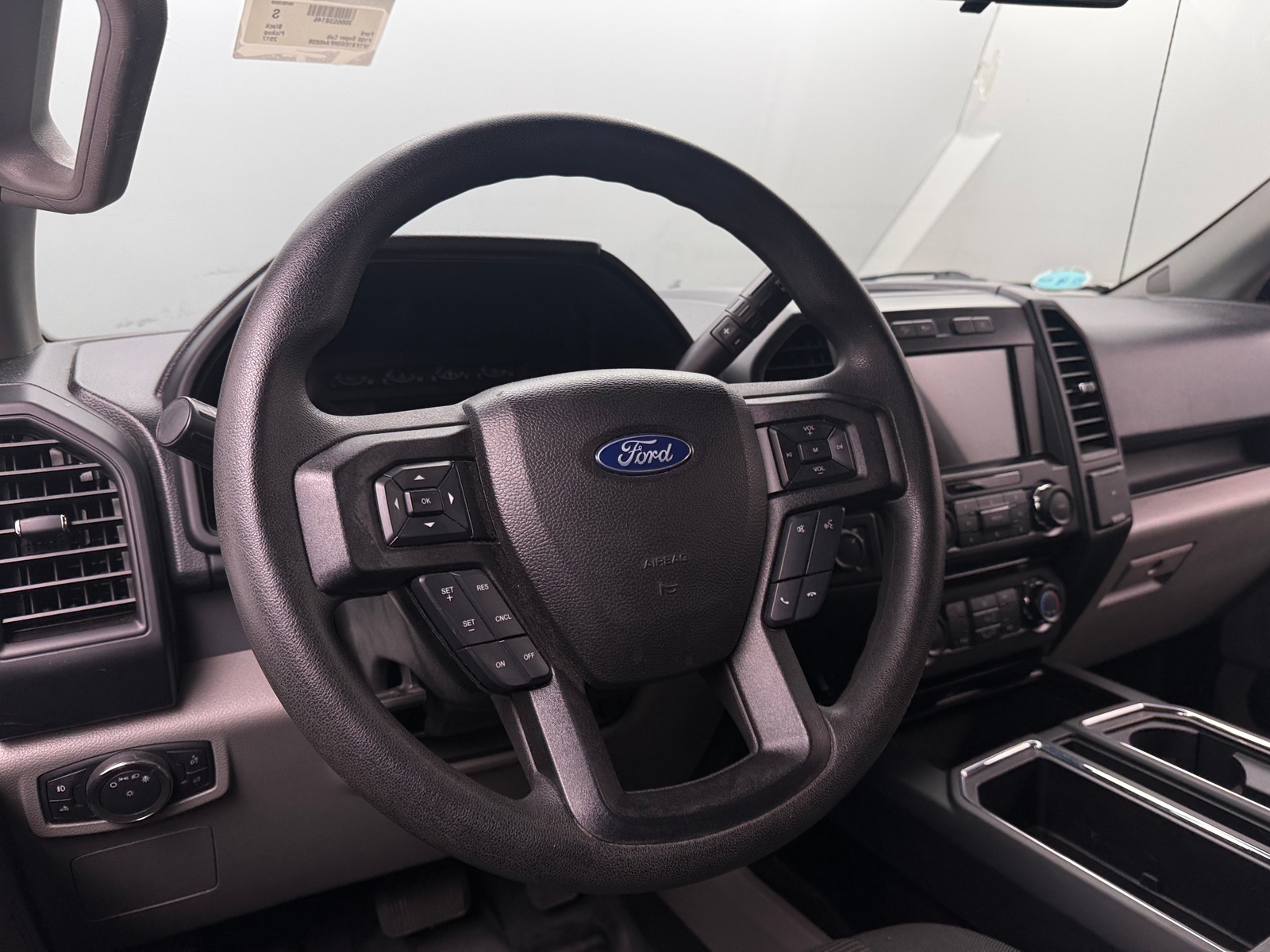 Thumbnail: 2017 Ford Econoline - 5