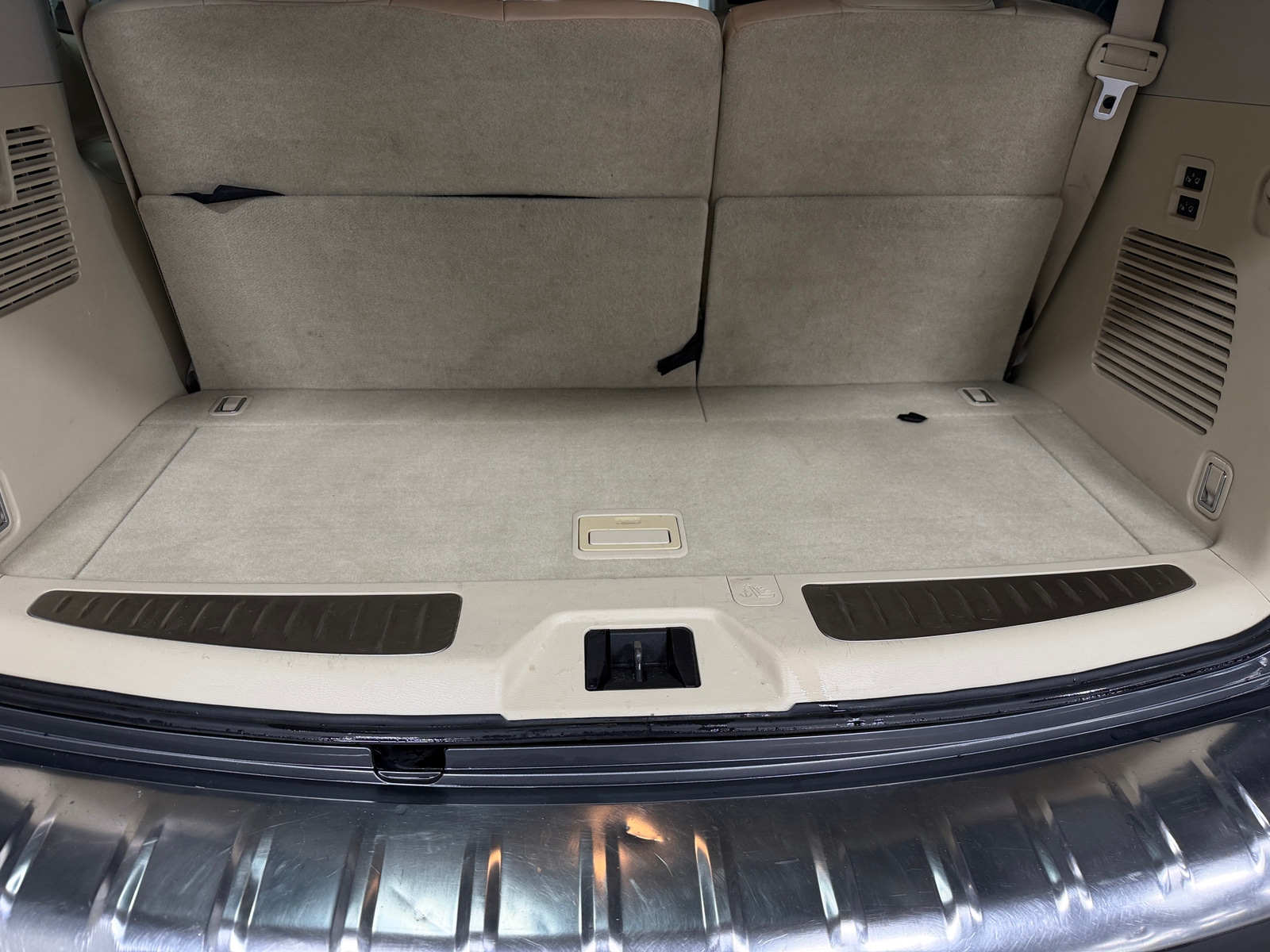 Thumbnail: 2016 INFINITI QX80 - 6