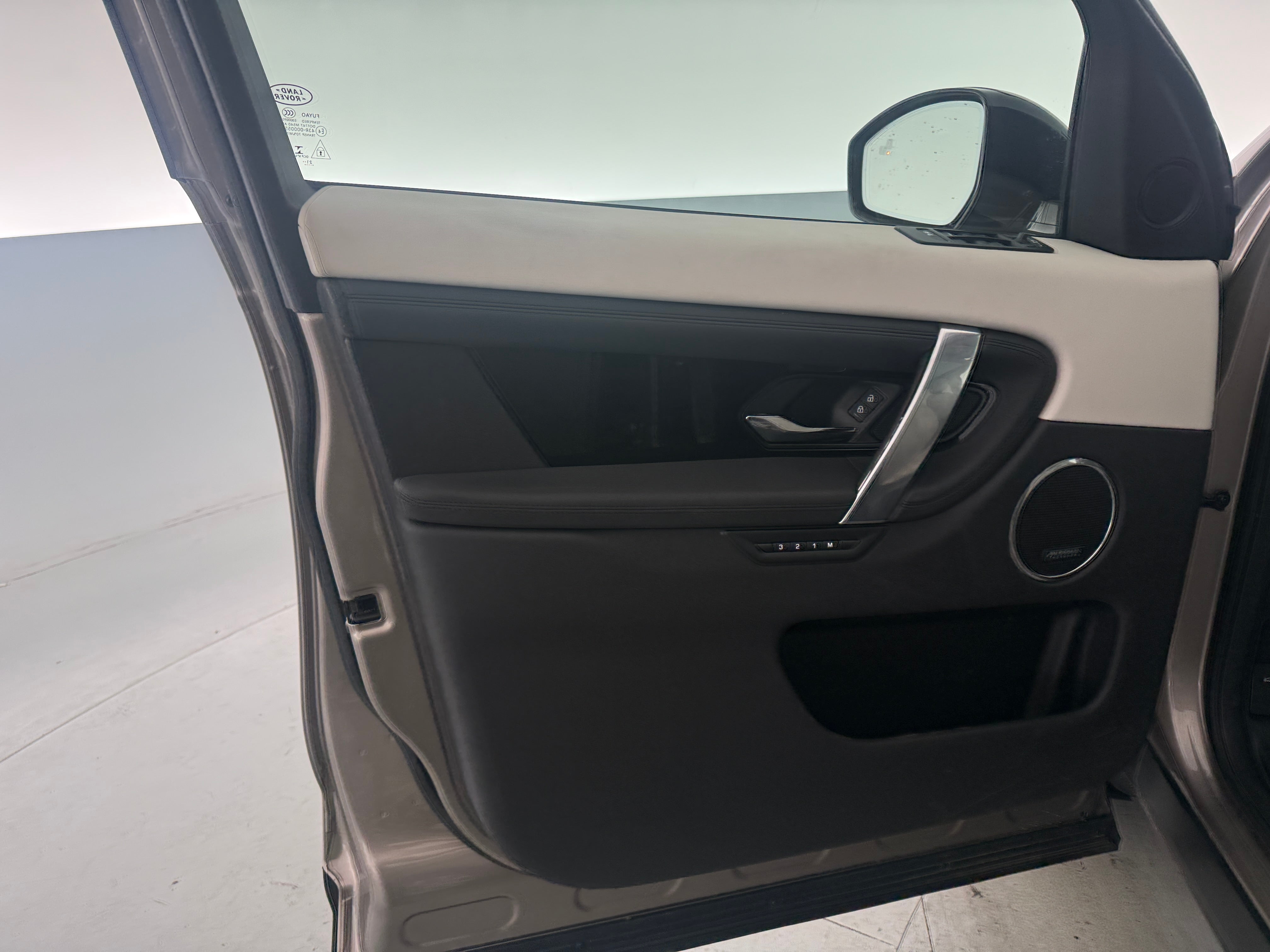 2023 Land Rover Discovery Sport
