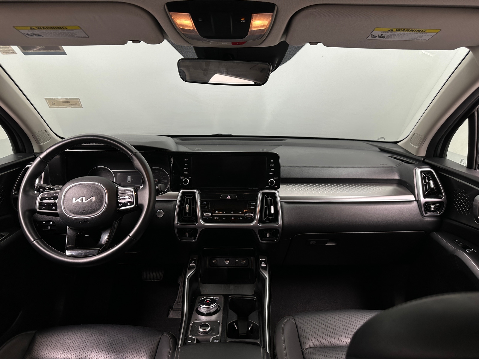 Thumbnail: 2023 Kia Sorento - 2