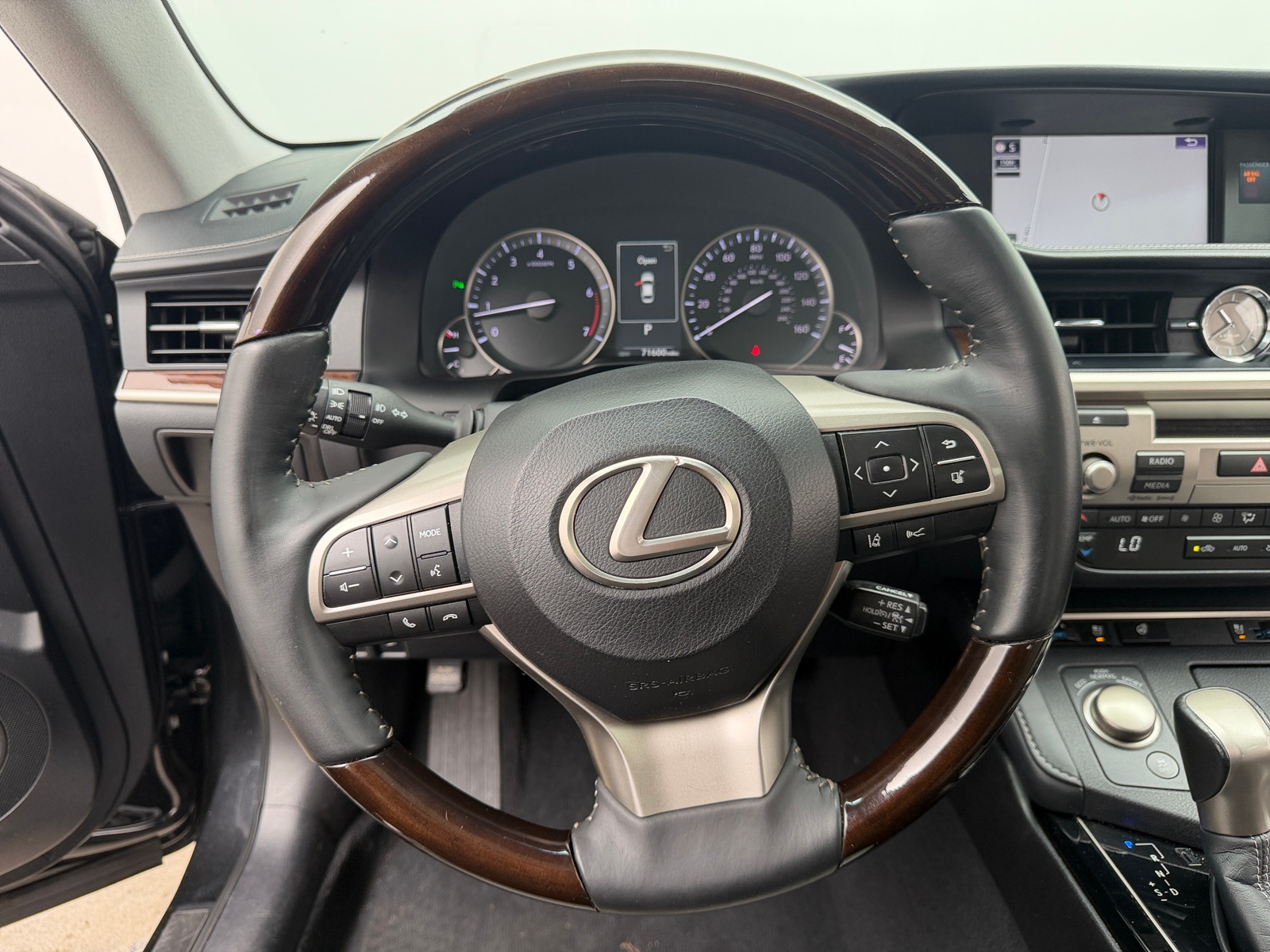 Thumbnail: 2017 Lexus ES - 5