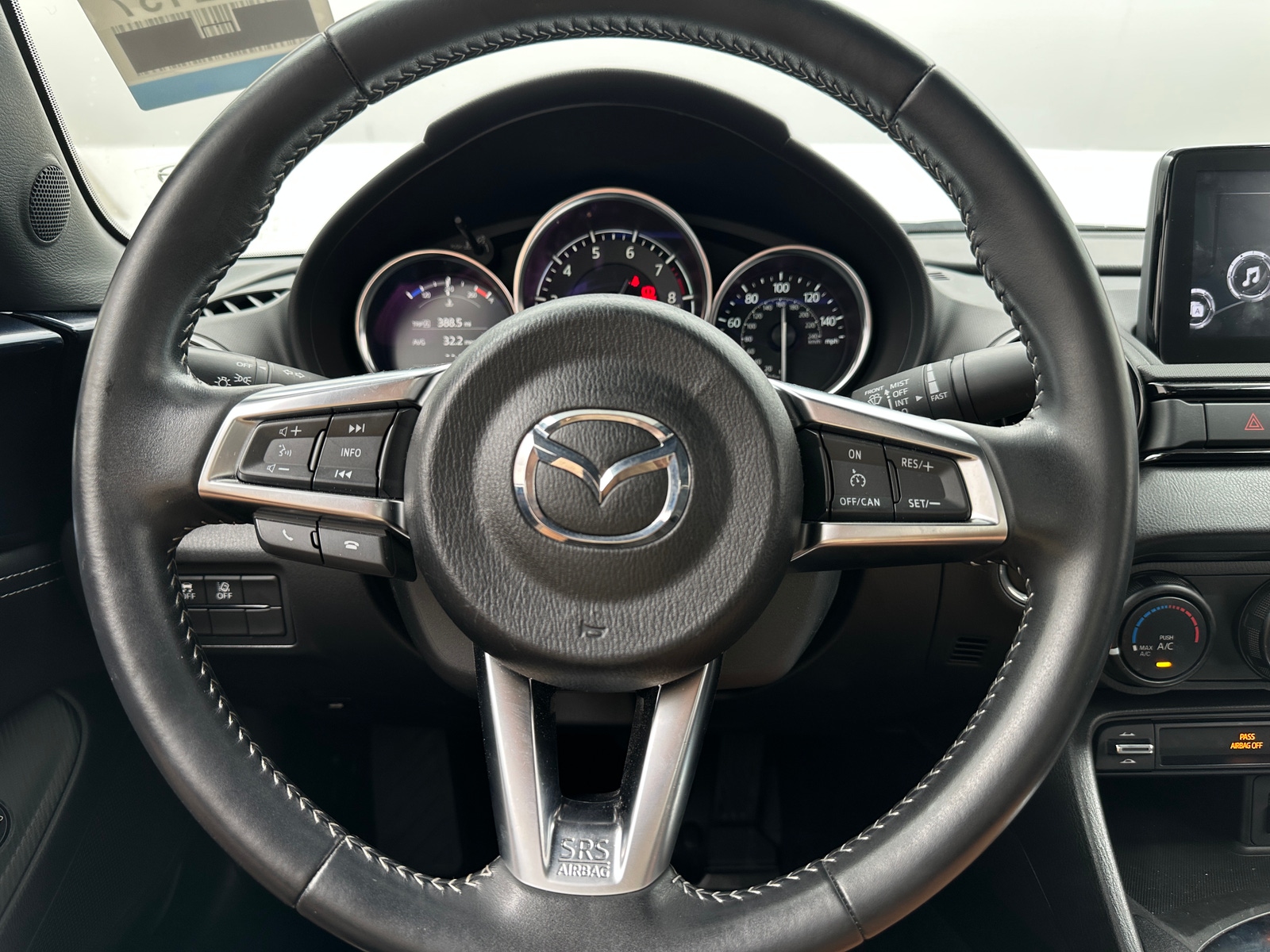 Thumbnail: 2023 Mazda MX-5 Miata - 3