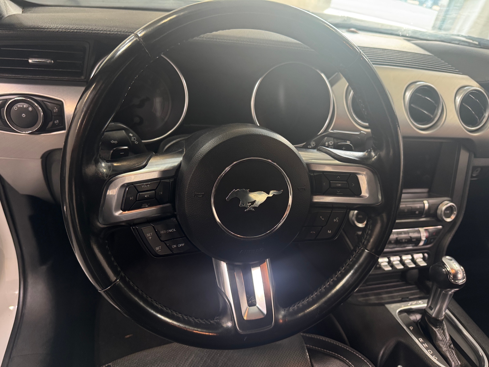 Thumbnail: 2019 Ford Mustang - 4