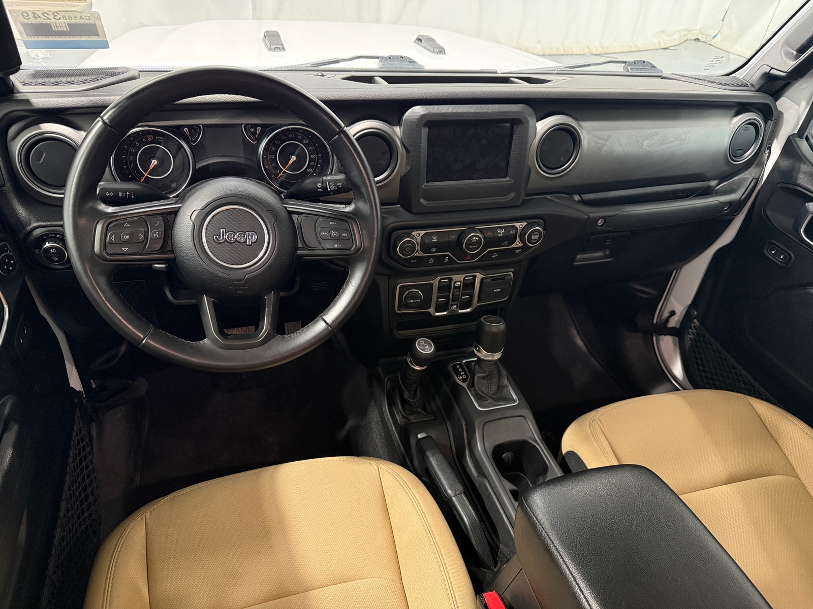 Thumbnail: 2022 Jeep Gladiator - 3
