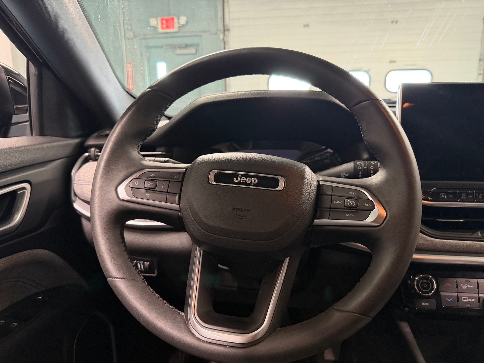 Thumbnail: 2023 Jeep Compass - 5