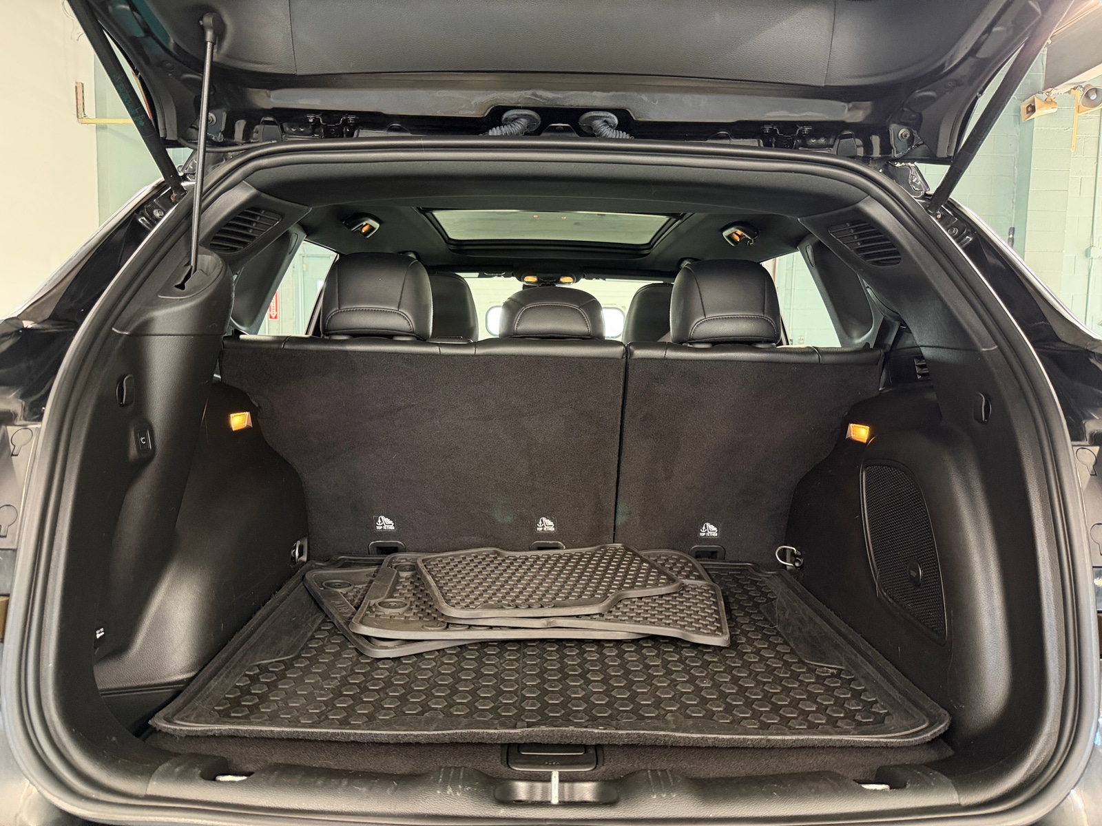 Thumbnail: 2023 Jeep Compass - 7