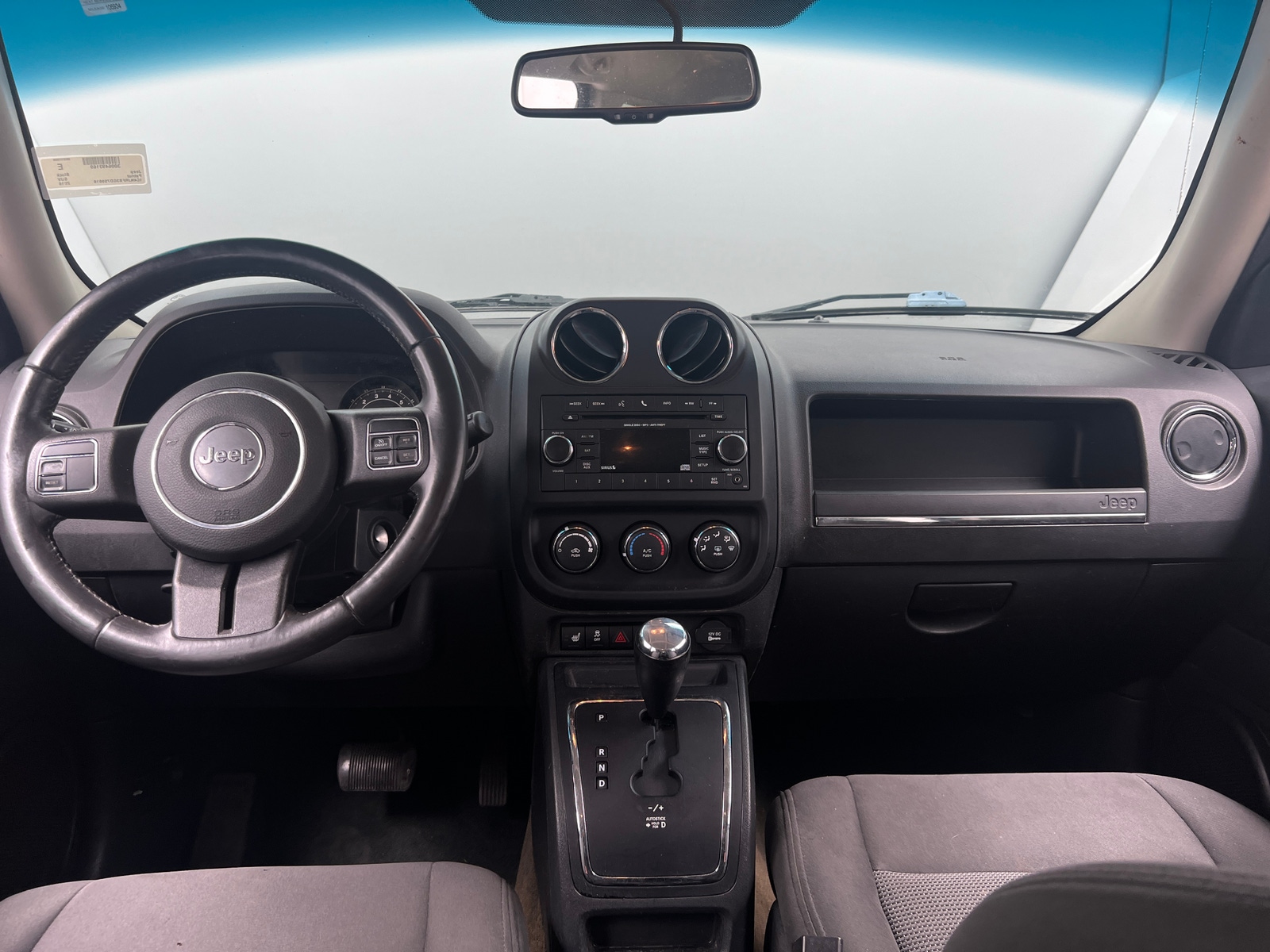 Thumbnail: 2016 Jeep Patriot - 3