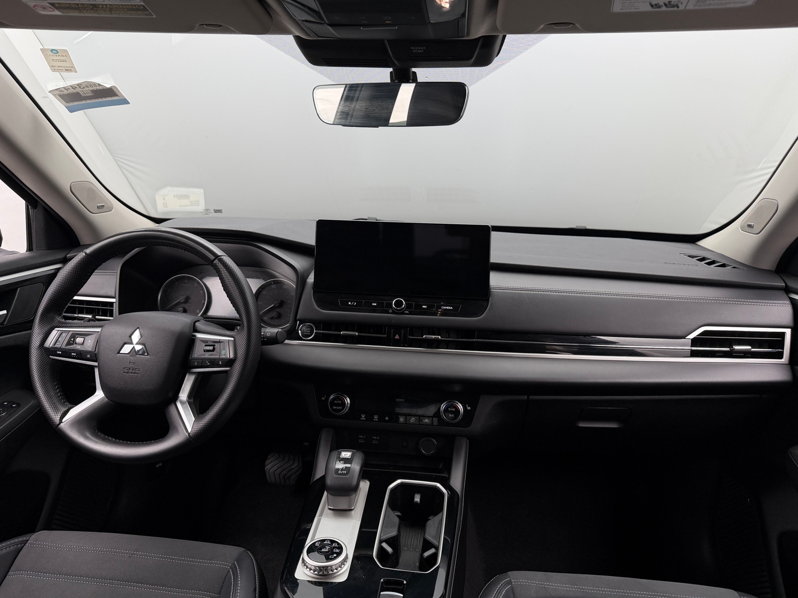 Thumbnail: 2025 Mitsubishi Outlander - 2