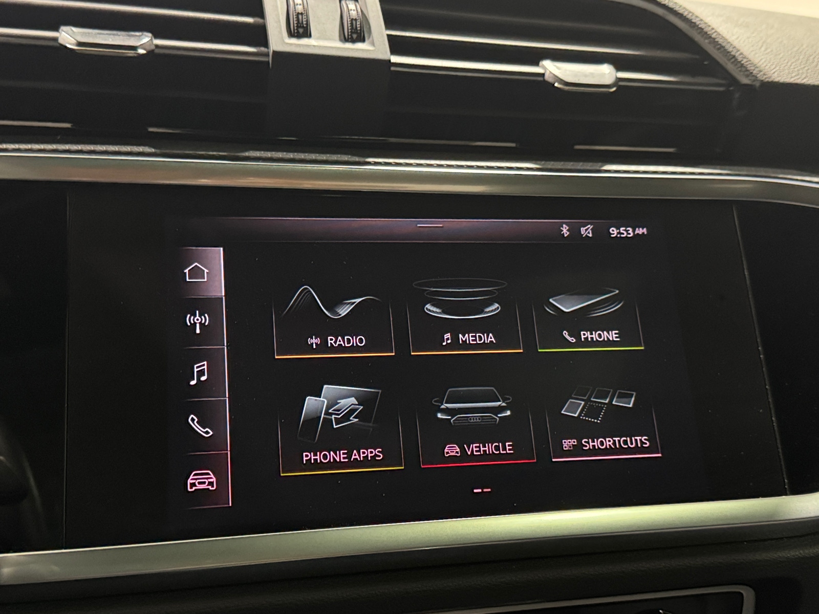 Thumbnail: 2020 Audi Q3 - 3