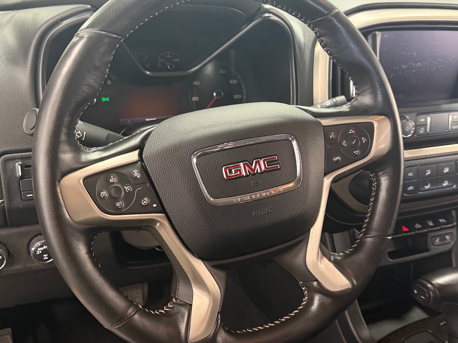 Thumbnail: 2019 GMC Canyon - 4
