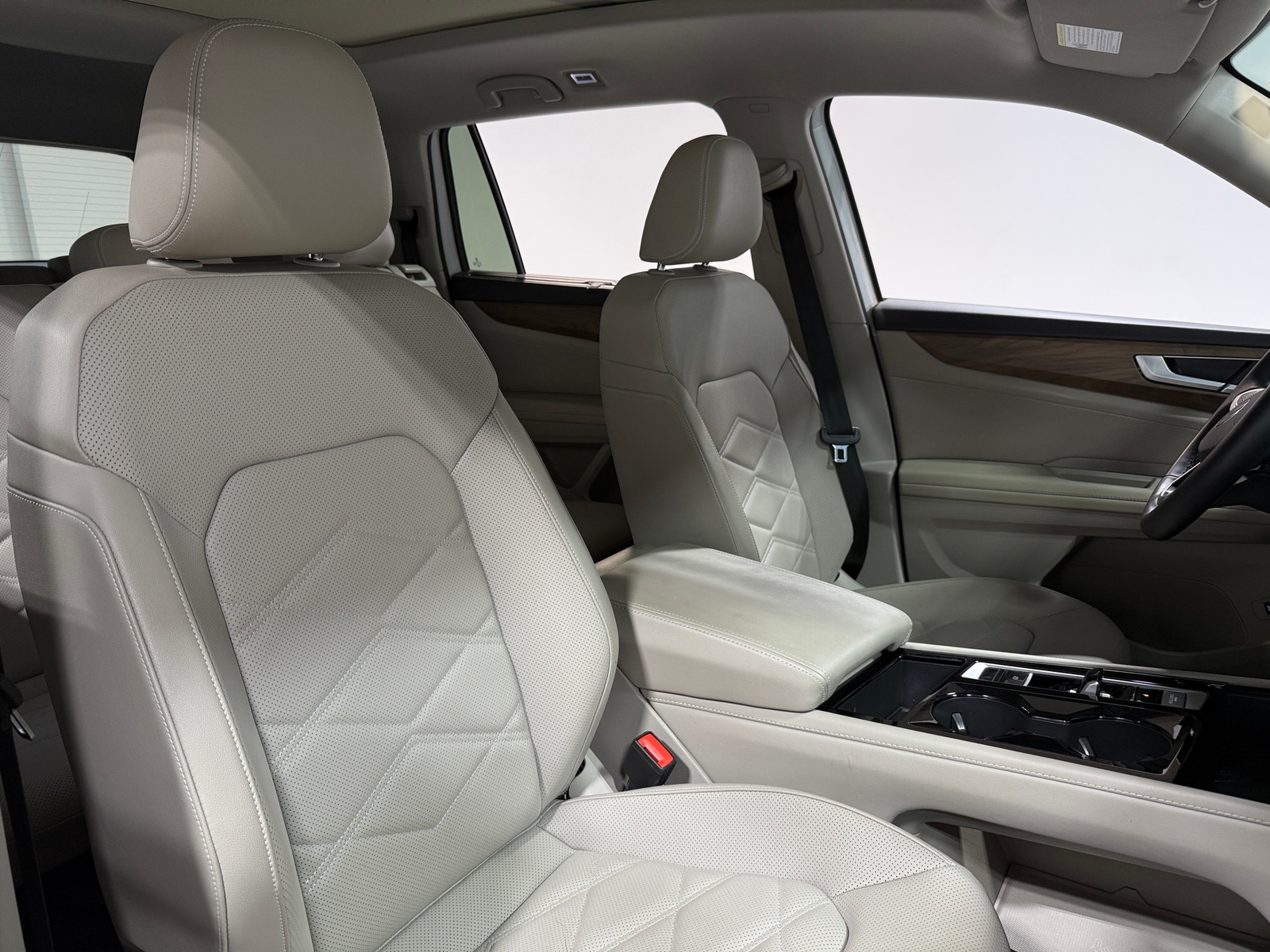 Thumbnail: 2026 Volkswagen Atlas - 2