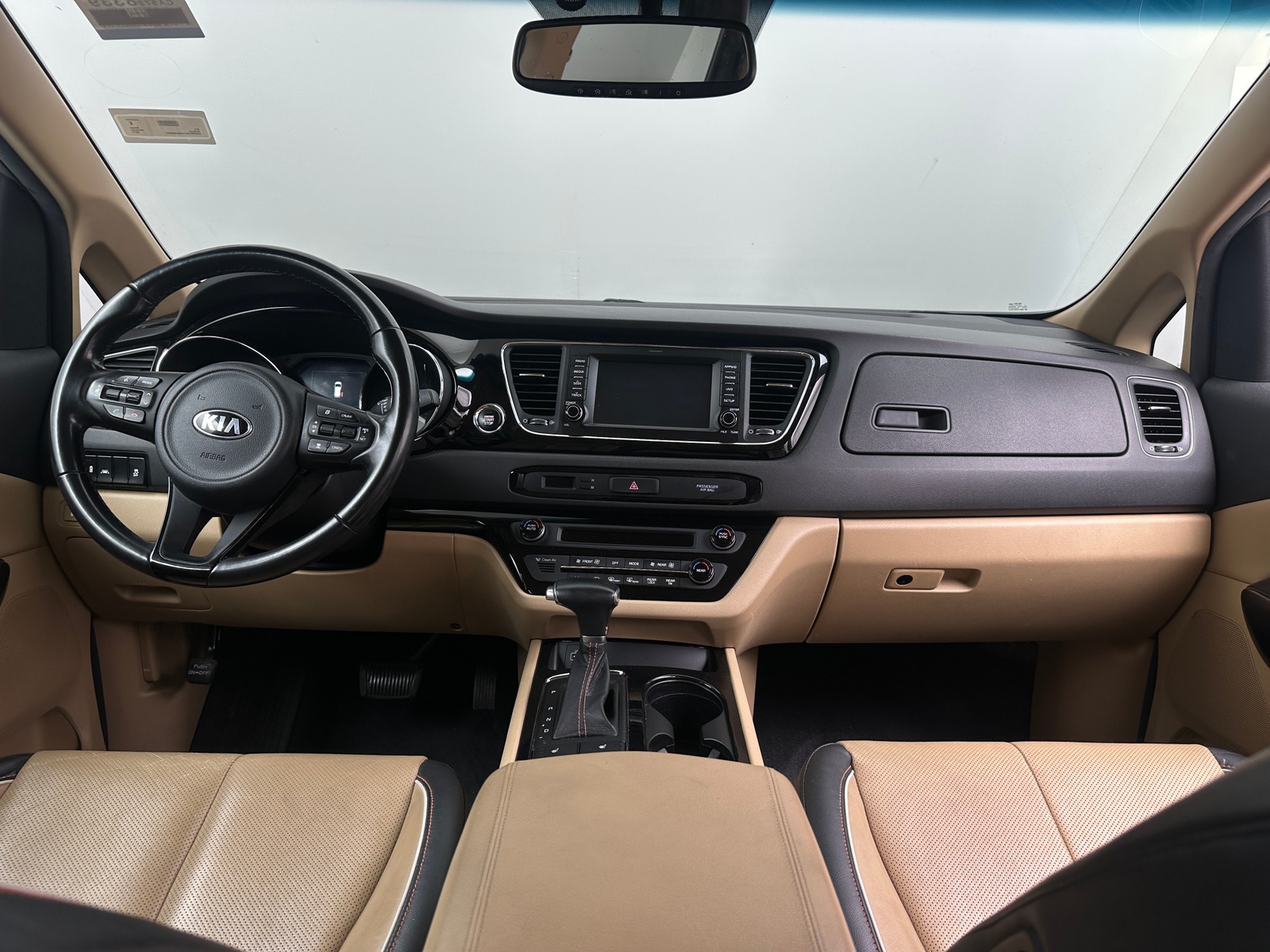 Thumbnail: 2017 Kia Sedona - 2