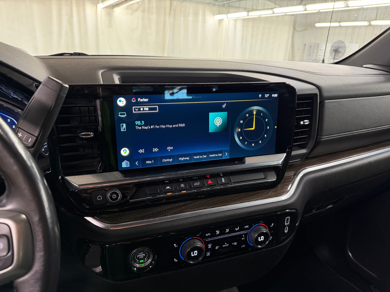 Thumbnail: 2022 Chevrolet Silverado 1500 - 4