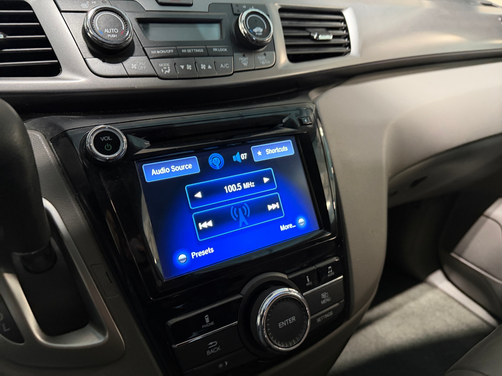Thumbnail: 2016 Honda Odyssey - 3