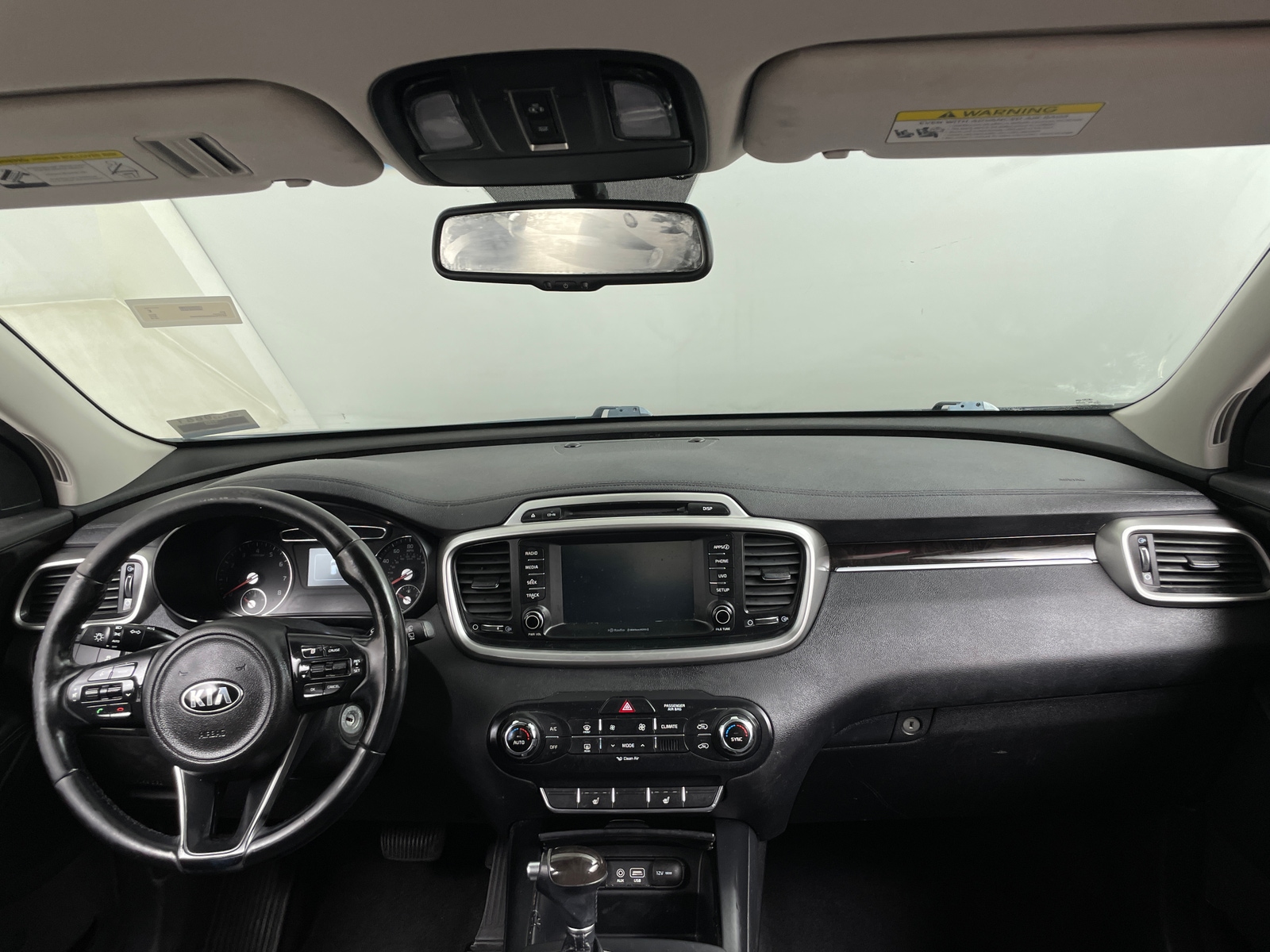 Thumbnail: 2018 Kia Sorento - 3