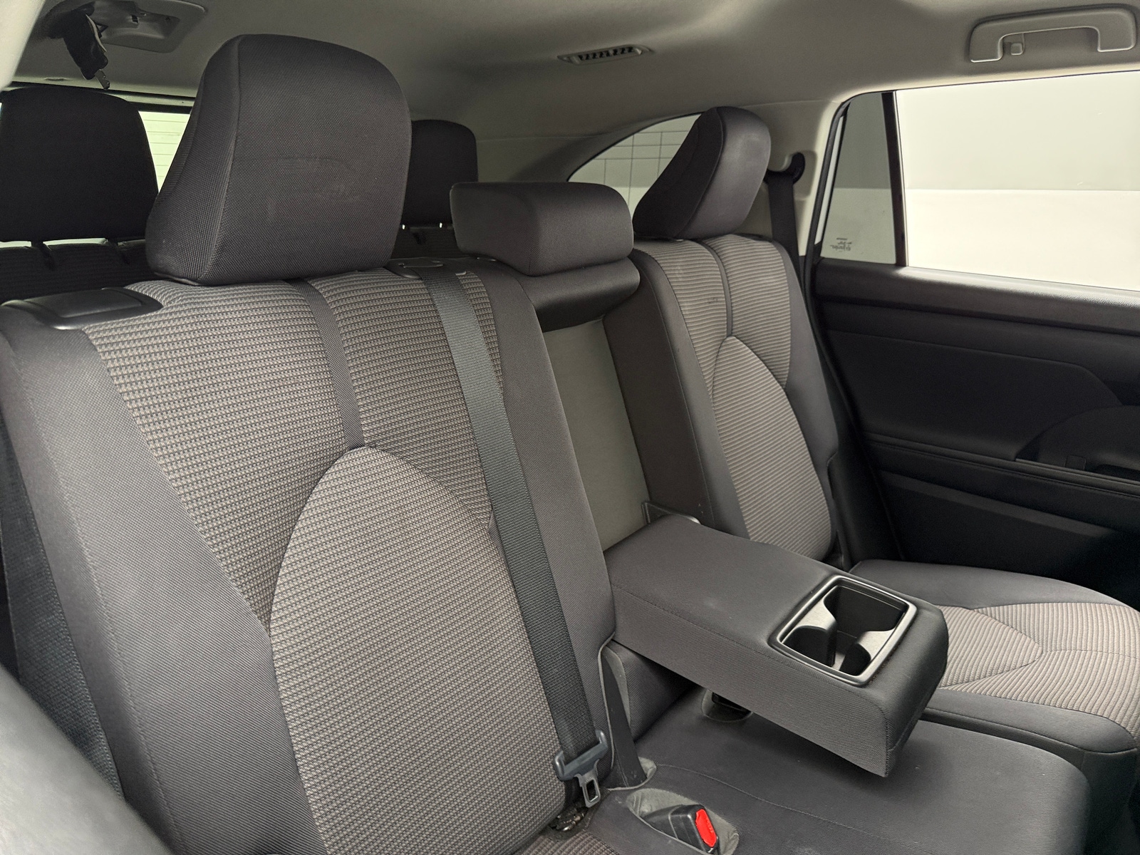Thumbnail: 2021 Toyota Highlander - 6